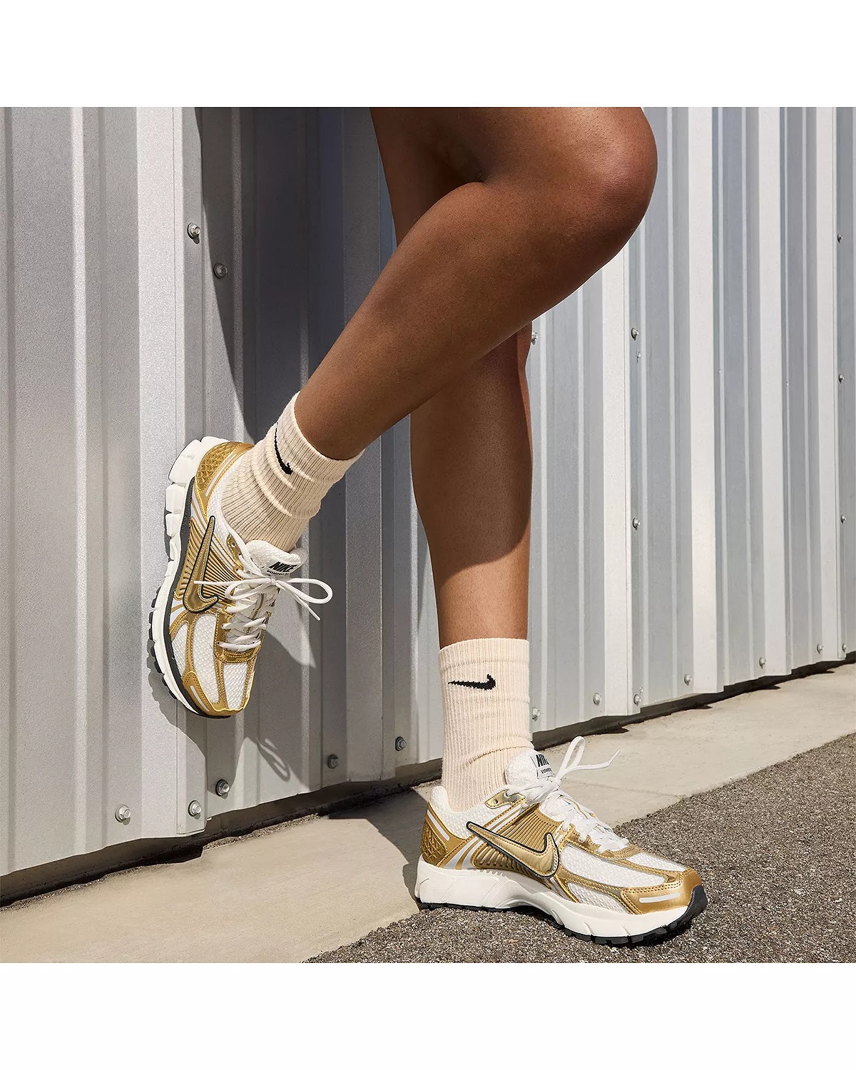 Women's Zoom Vomero 5 Sneakers - 2