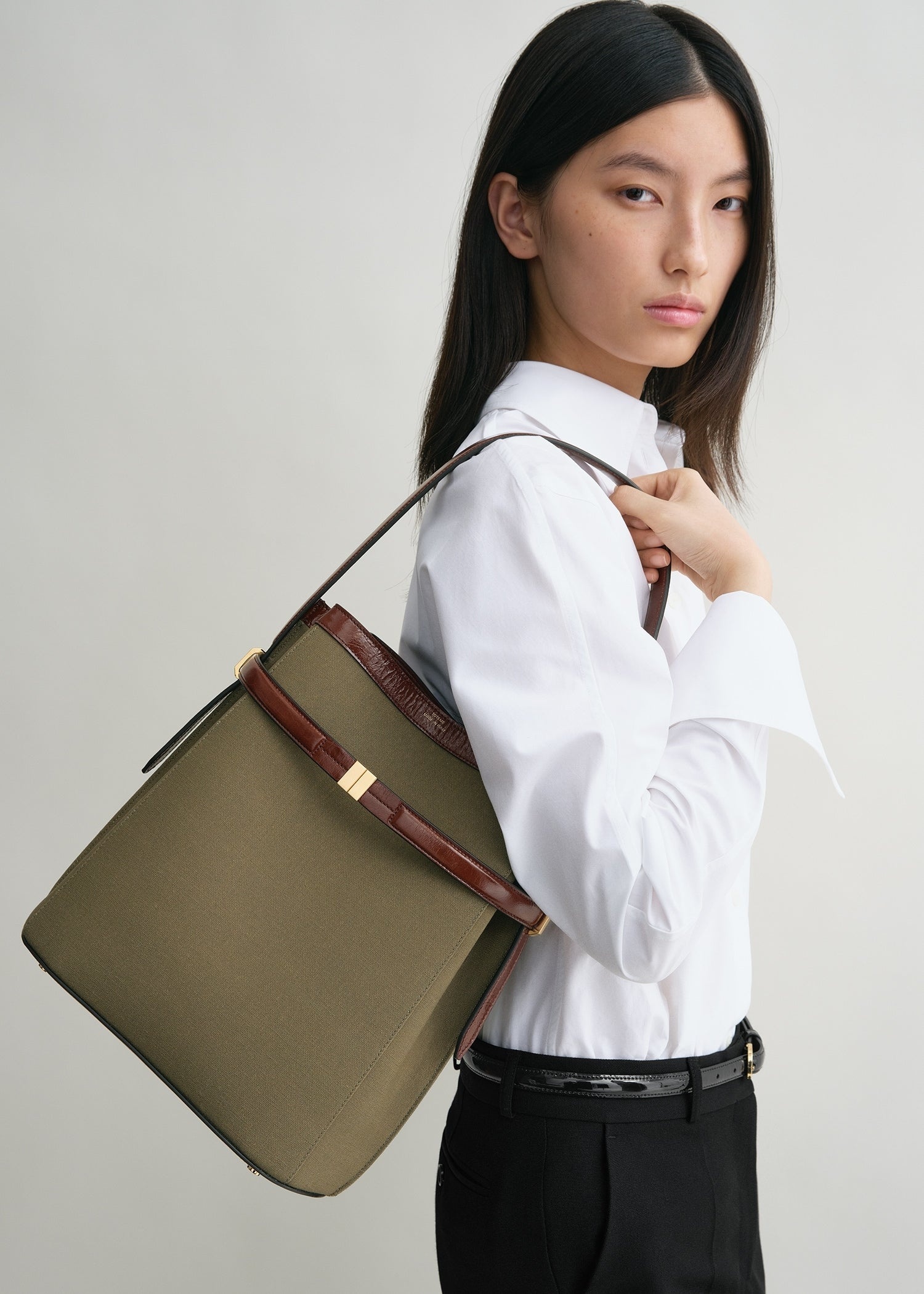 Belted canvas bucket bag khaki green - 3