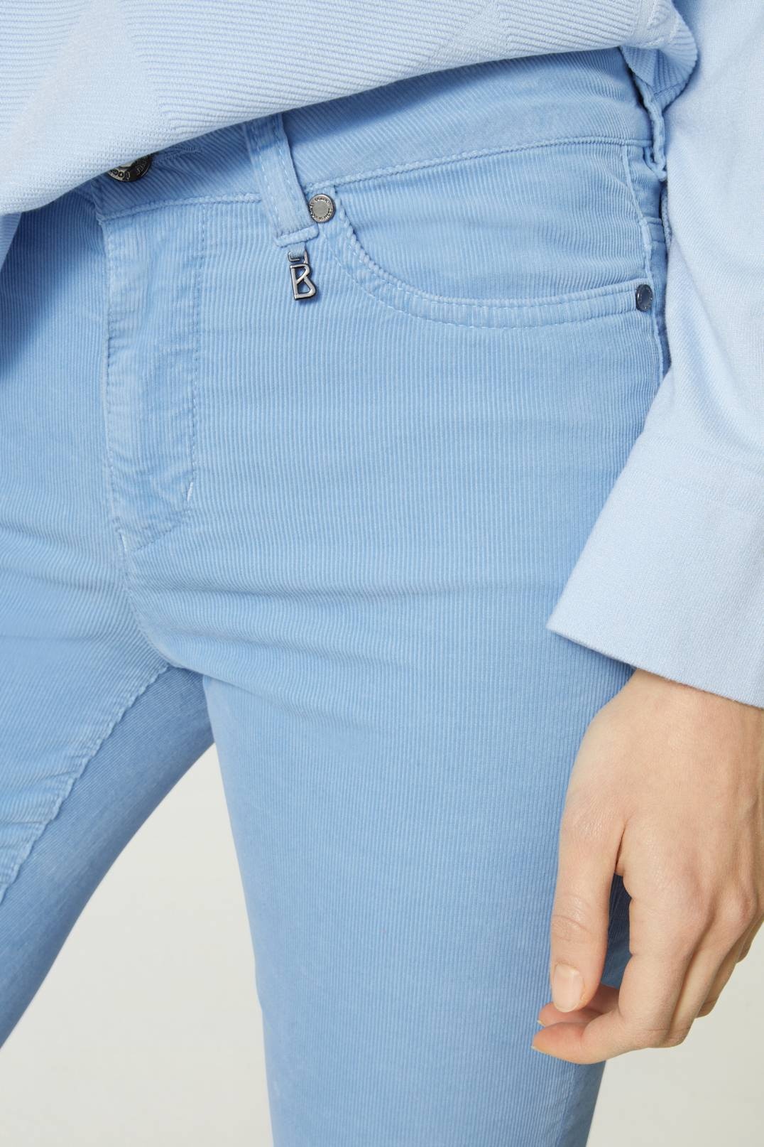 JULIE 7/8 CORDUROY PANTS IN LIGHT BLUE - 4