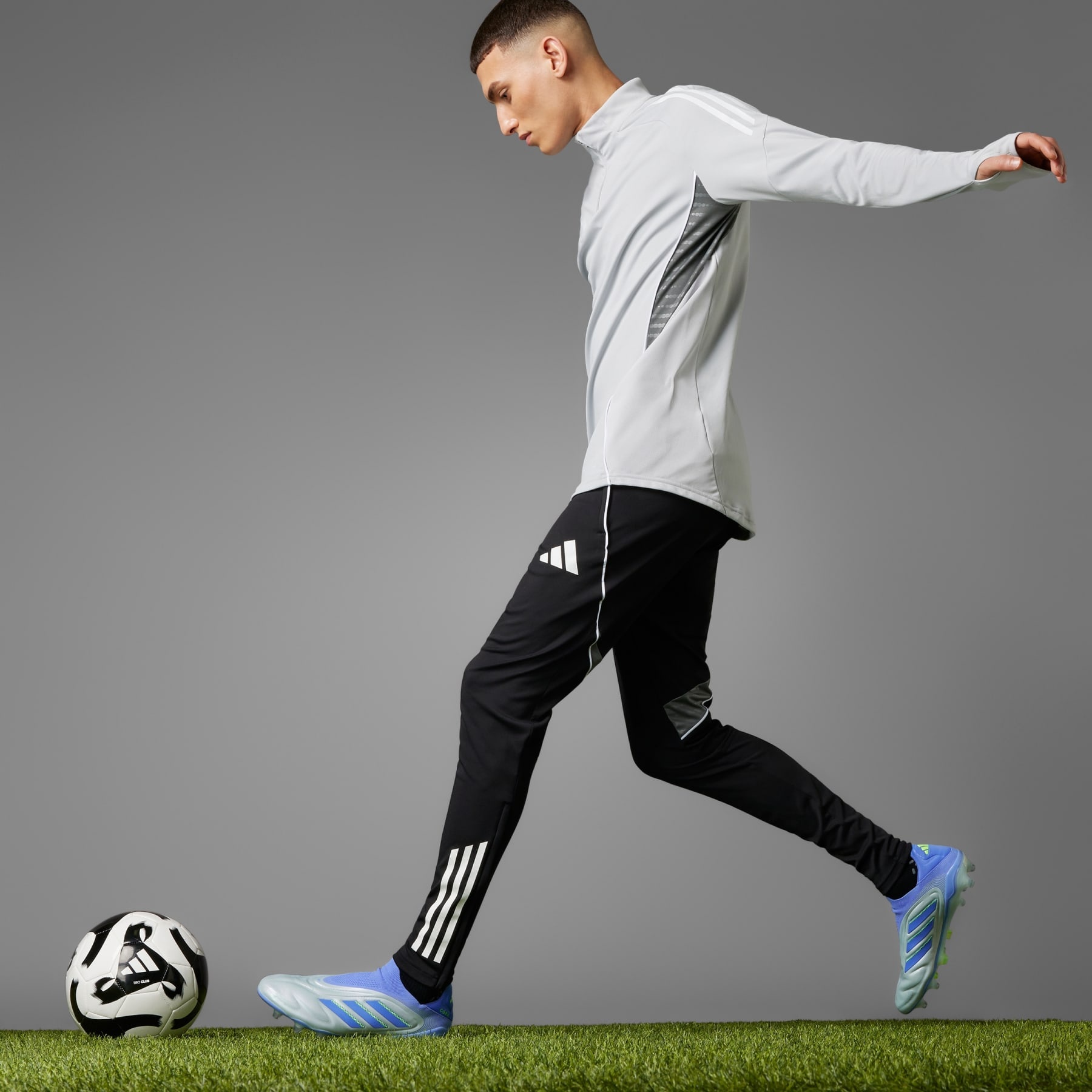 Copa Pure 3 Elite Laceless Firm Ground Cleats - 5
