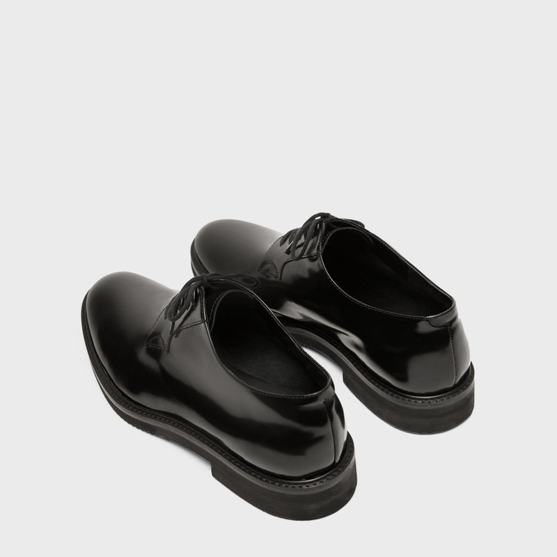 Oxford Shoe in Leather 4