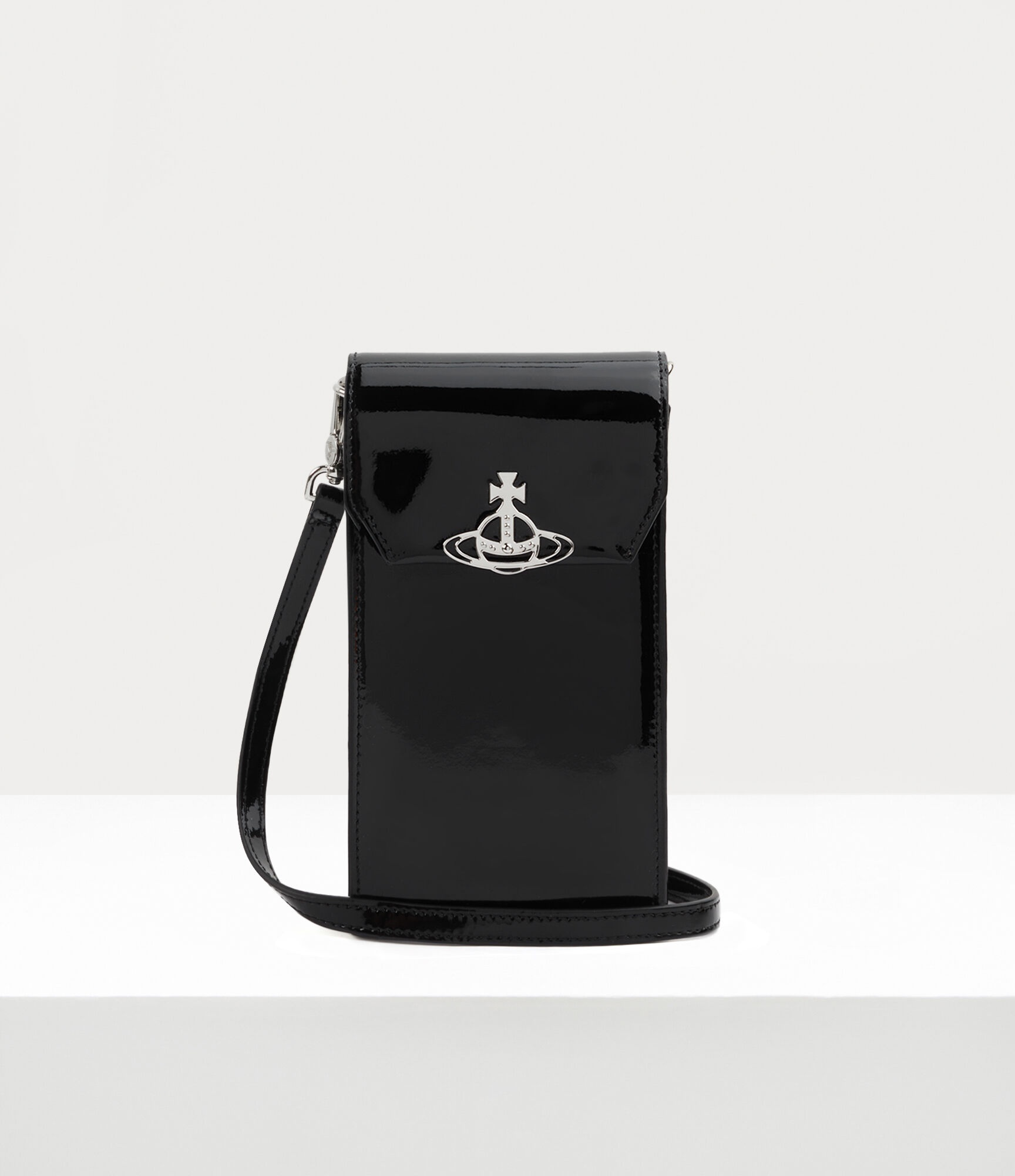 定価¥55000Vivienne Westwood PHONE BAG