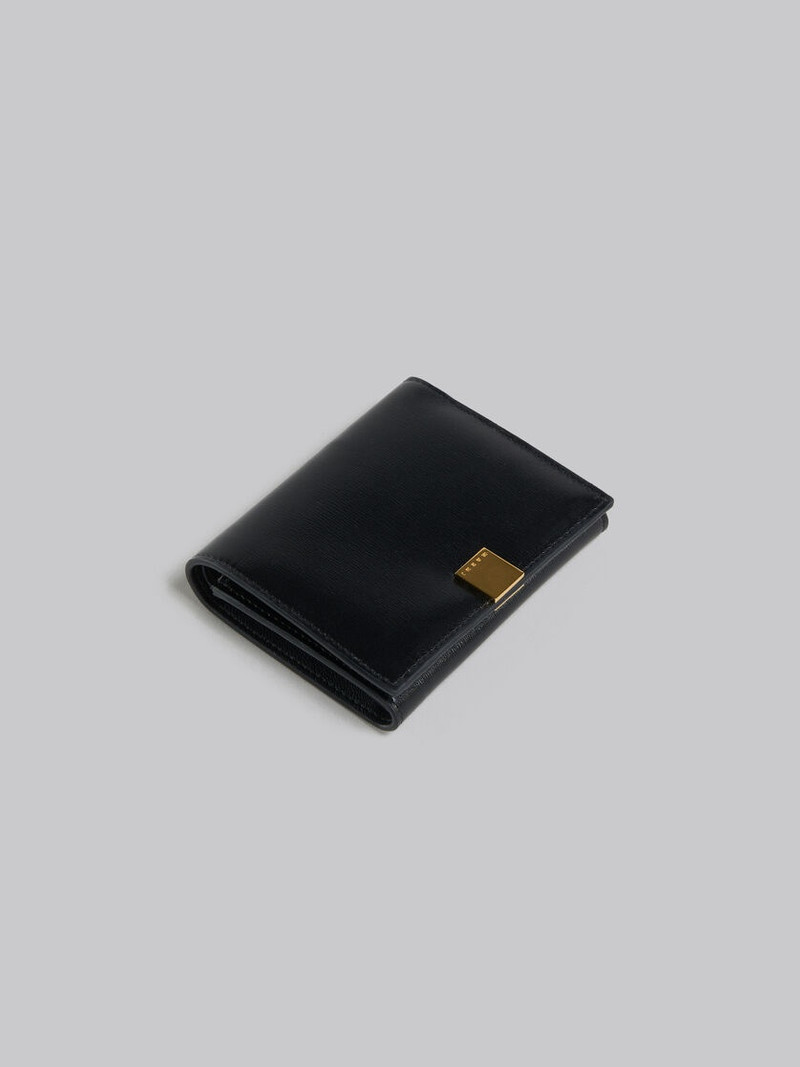 BLACK LEATHER TRIFOLD PRISMA WALLET 5