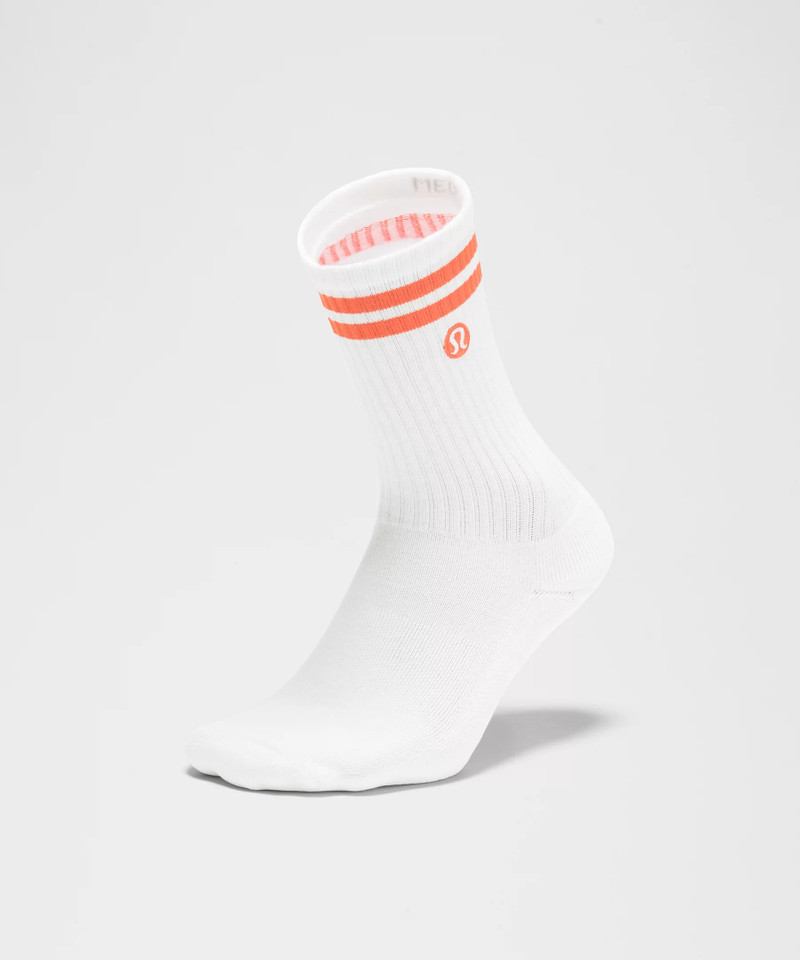 Unisex Daily Essential Crew Socks *Stripe 3