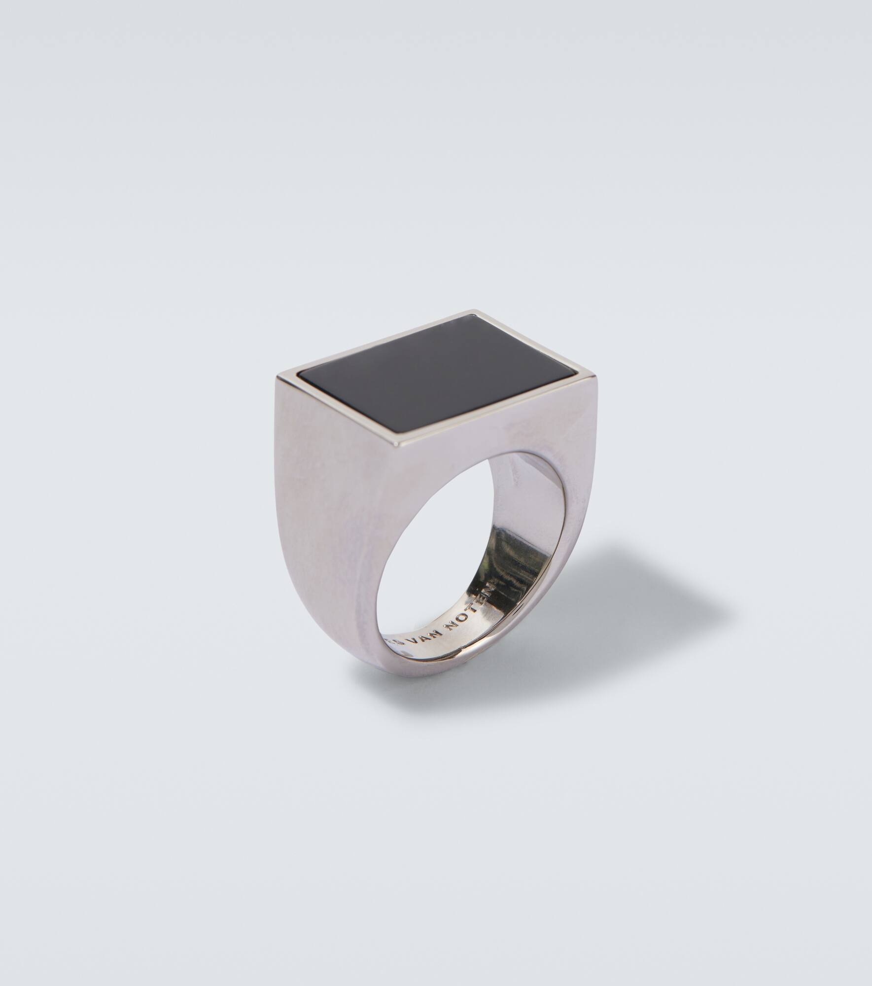 Embellished ring - 5