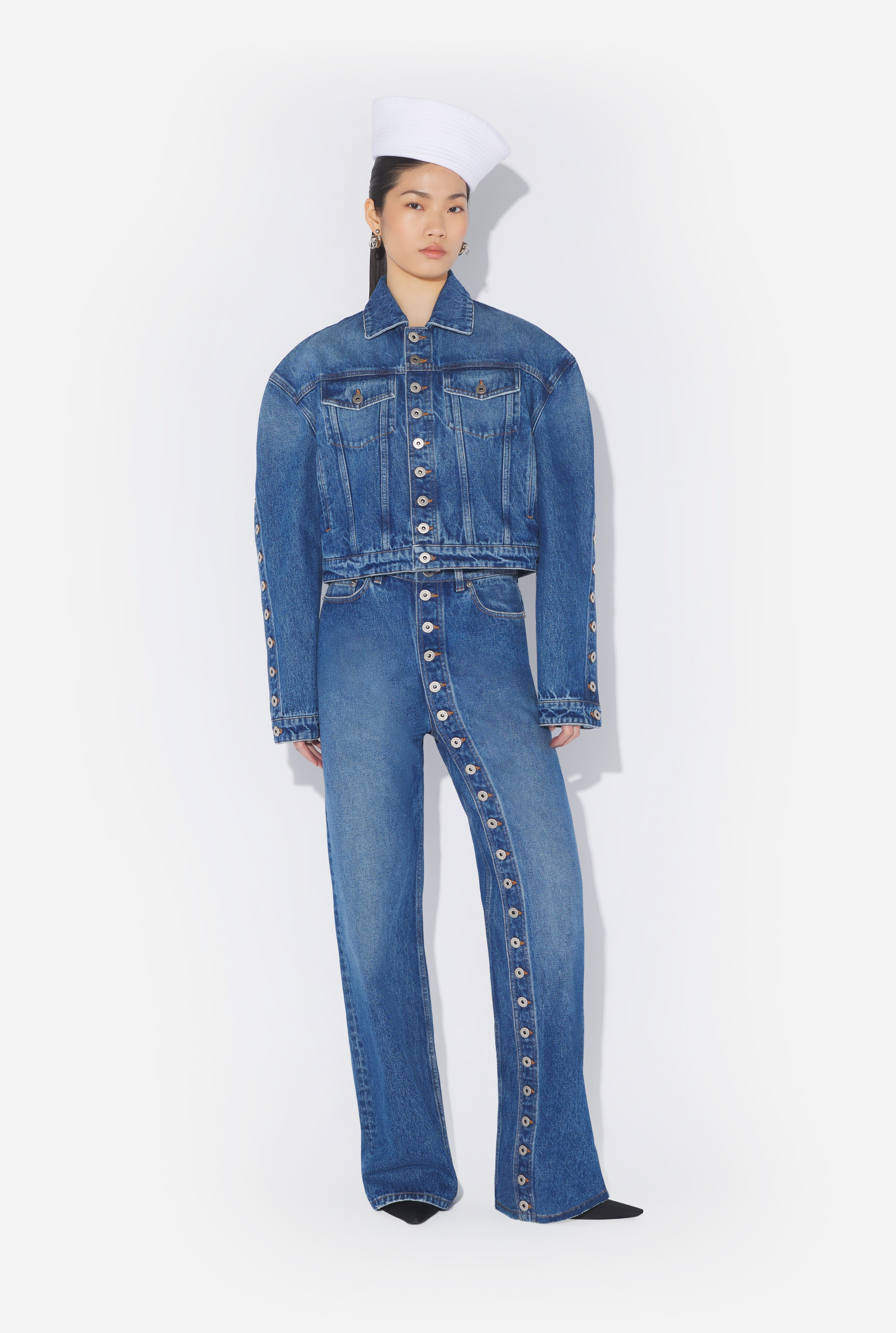 THE BUTTONED DENIM JACKET - 2