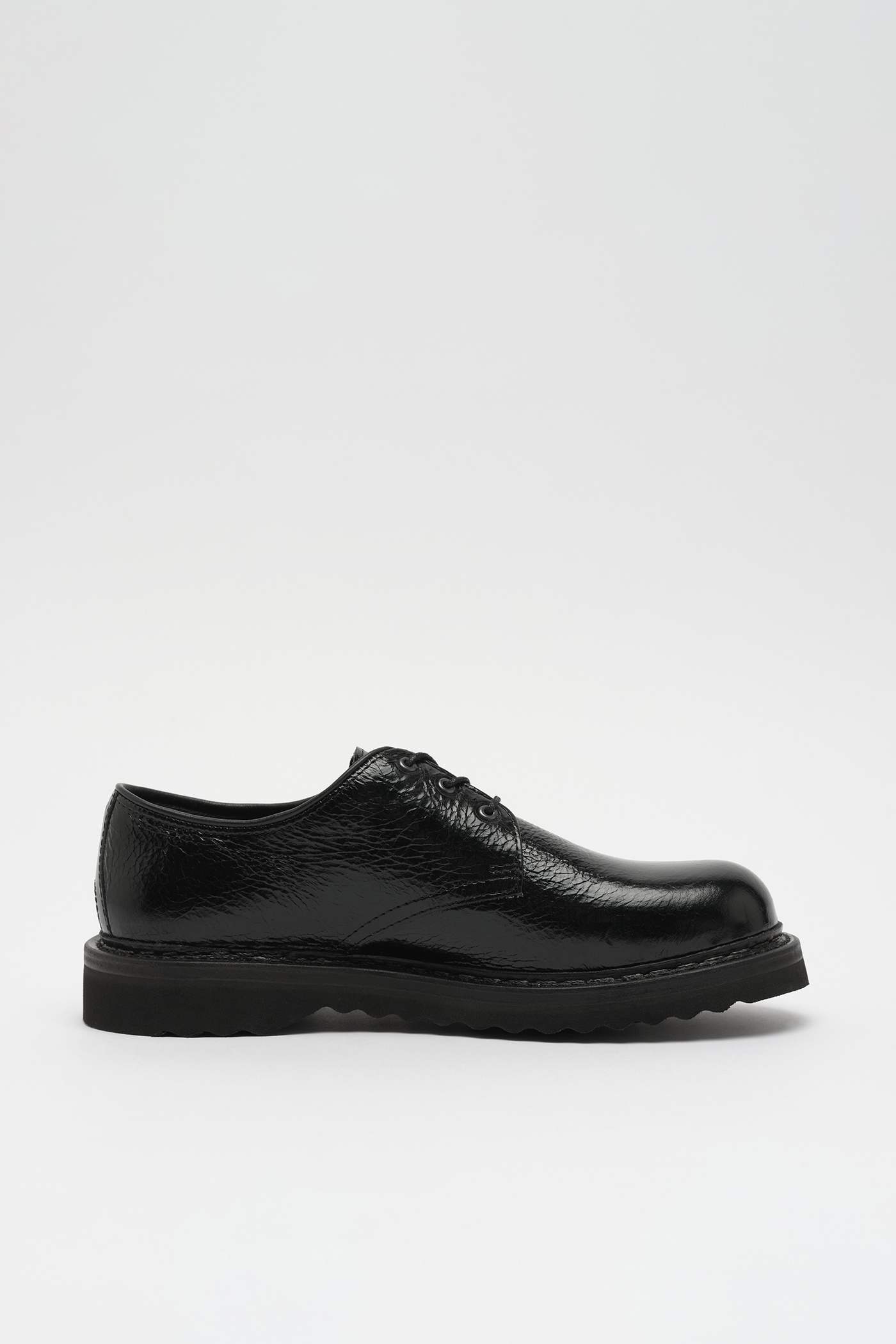 Trampler Shoe Black Cracked Patent Leather. - 4