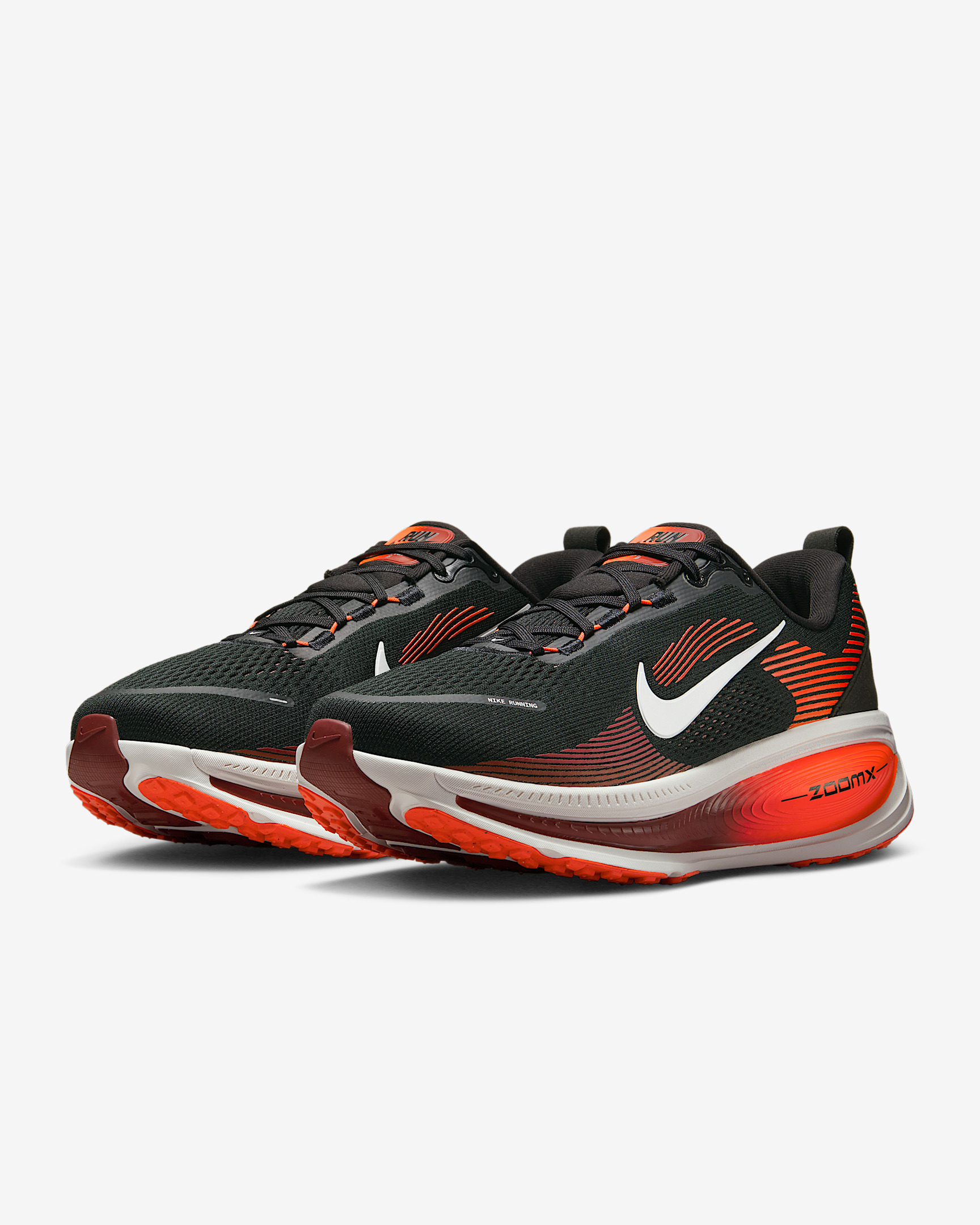 Nike Vomero 18 Men's Road Running Shoes (Extra Wide) - 5