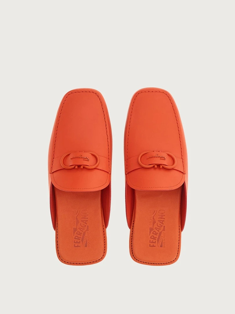 FERRAGAMO GANCINI MULE outlook