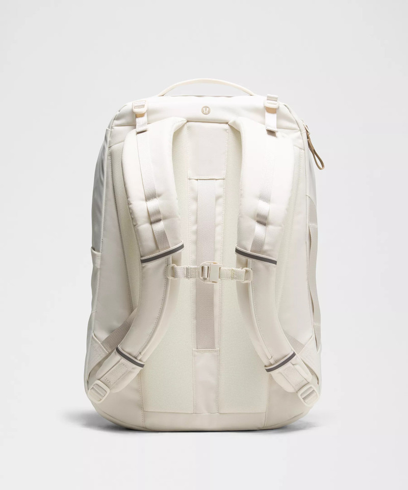 Triple-Zip Backpack 28L *Tech Canvas 3