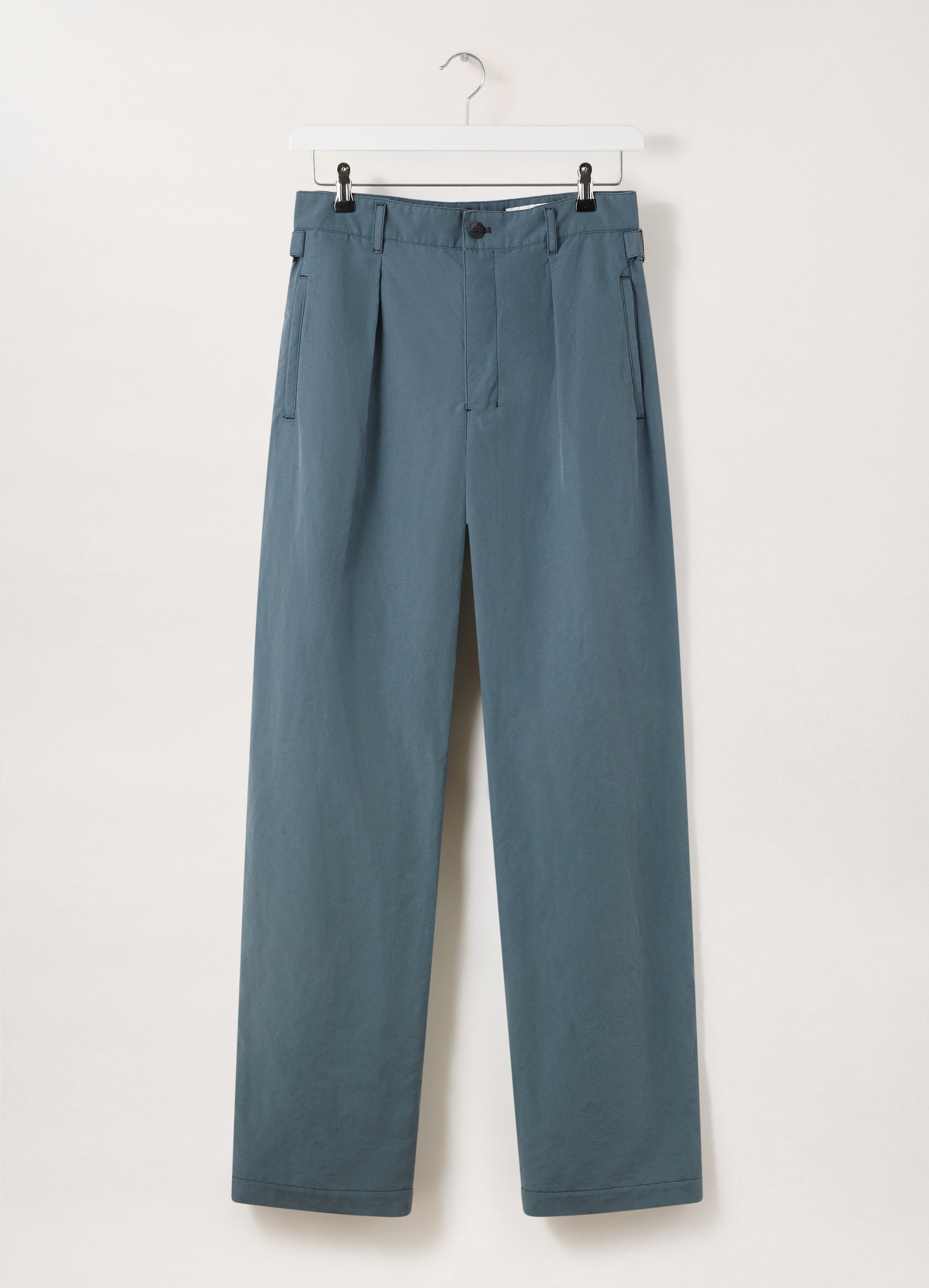 PLEATED STRAIGHT PANTS
LINEN COTTON CANVAS - 1