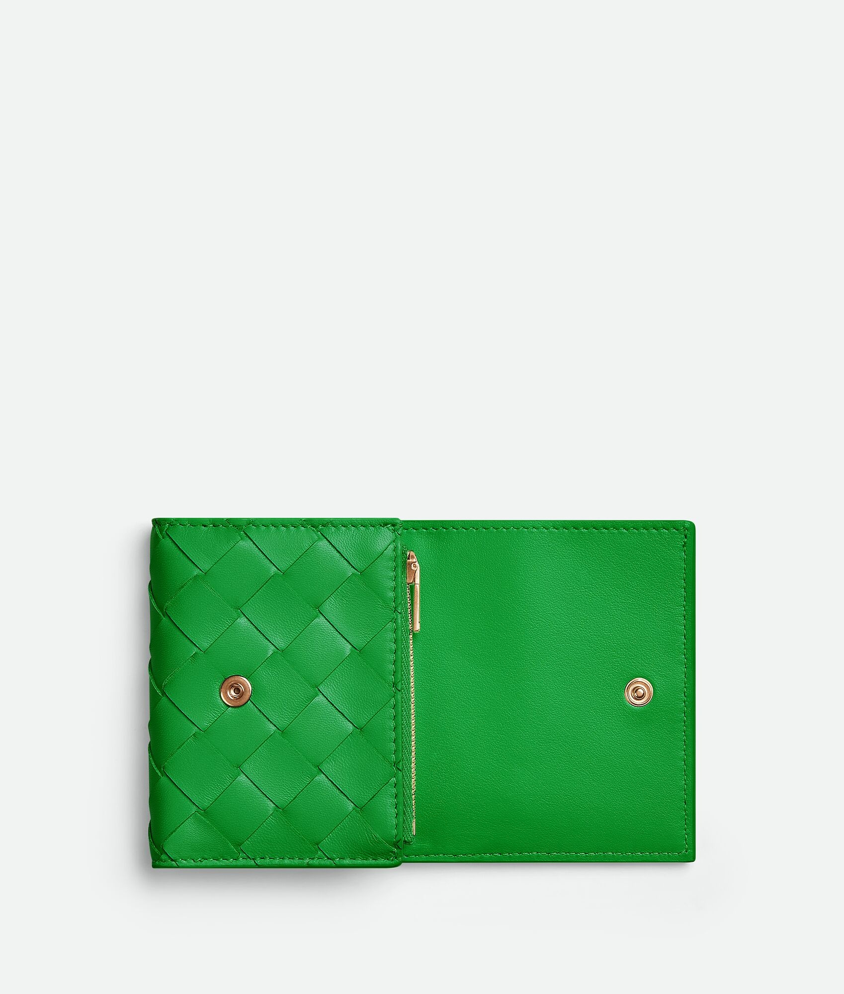【関税込み】BOTTEGA VENETA TRI-FOLD LEATHER WALLET WITH ZIP BOTTEGA VENETA Cassette Leather Tri-Fold Leather Wallet