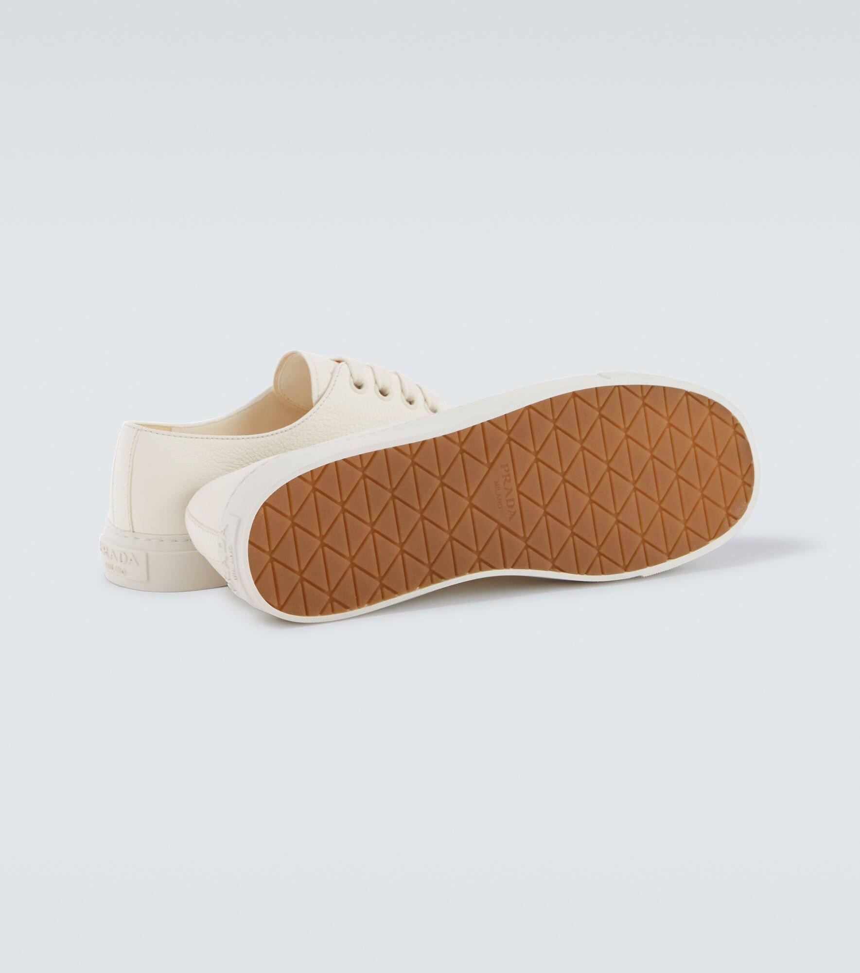 Suede low-top sneakers - 7