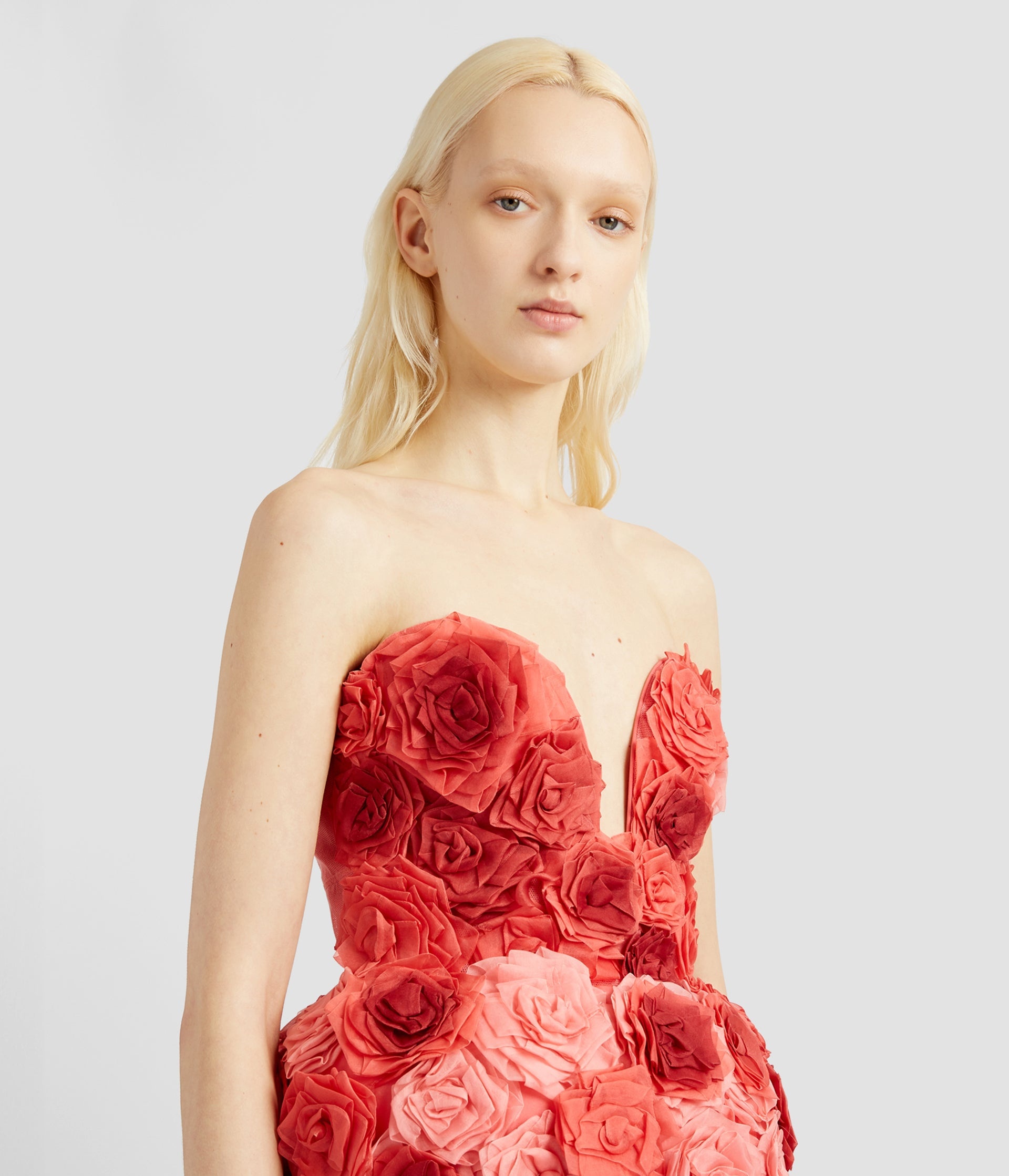 STRAPLESS 3D ROSES GOWN - 5