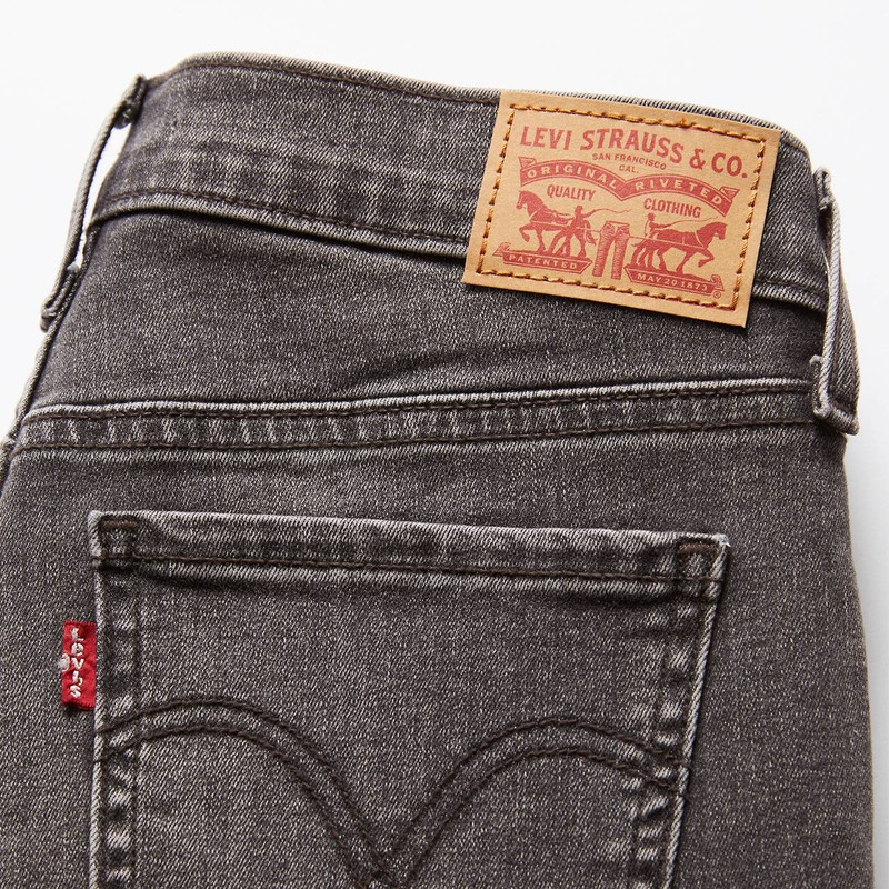 MID LENGTH WOMEN'S SHORTS 5