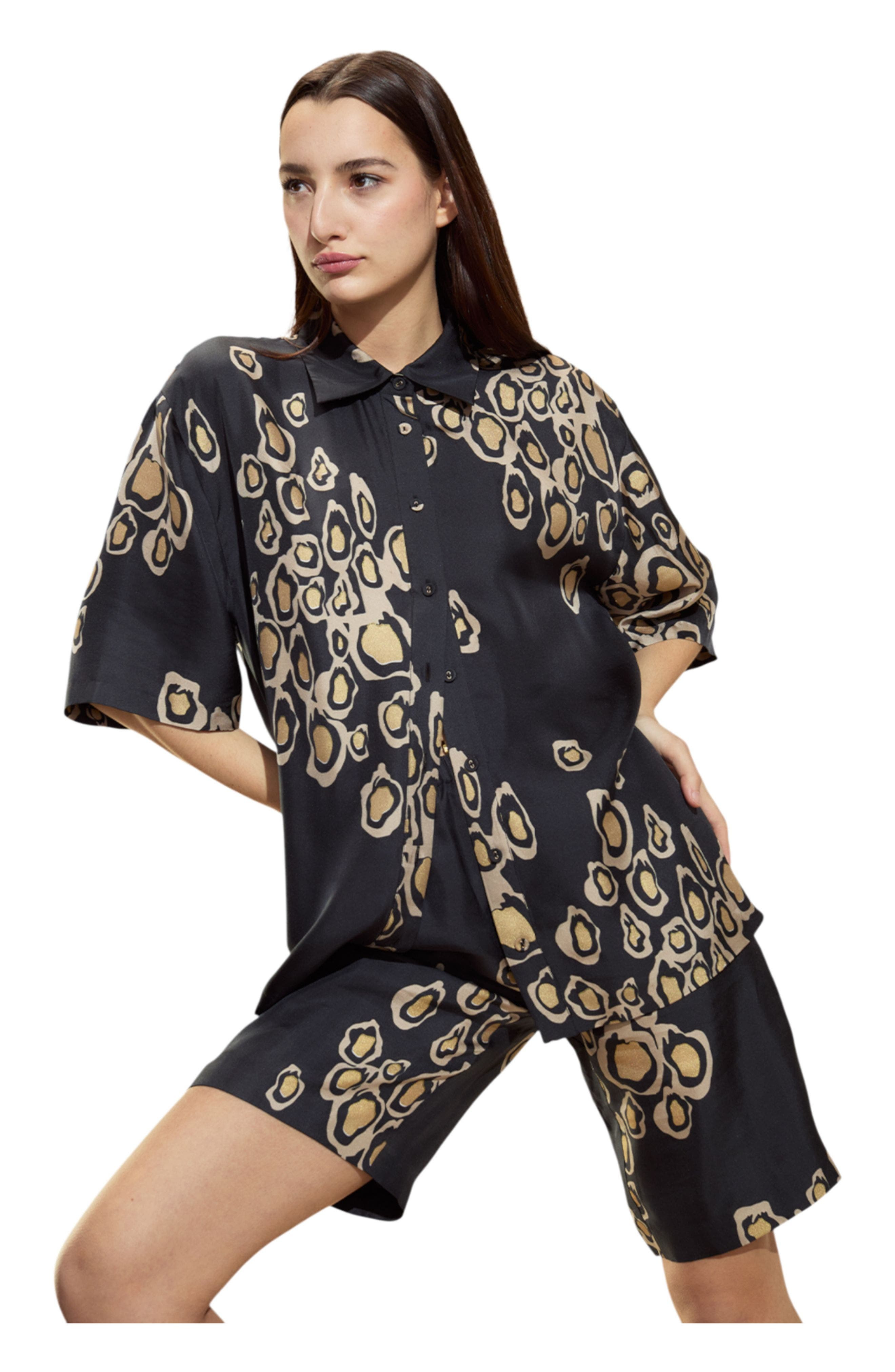 Cynthia Rowley Amalfi Gold Foil Shorts in Black Gold at Nordstrom - 2