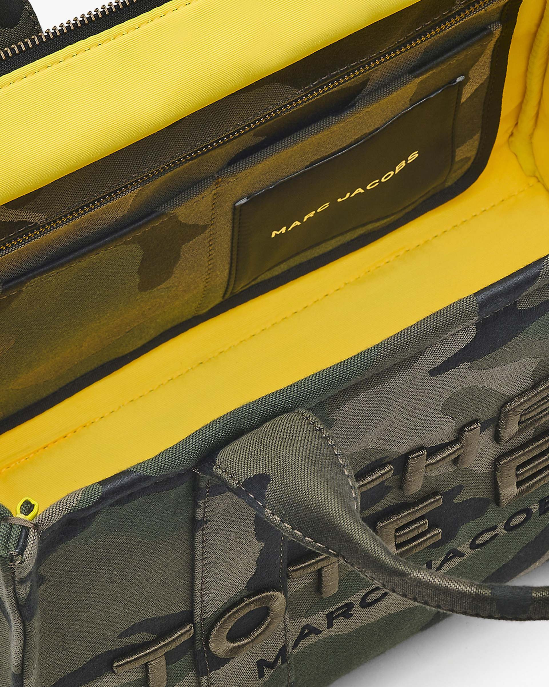 THE CAMO JACQUARD MEDIUM TOTE BAG - 6