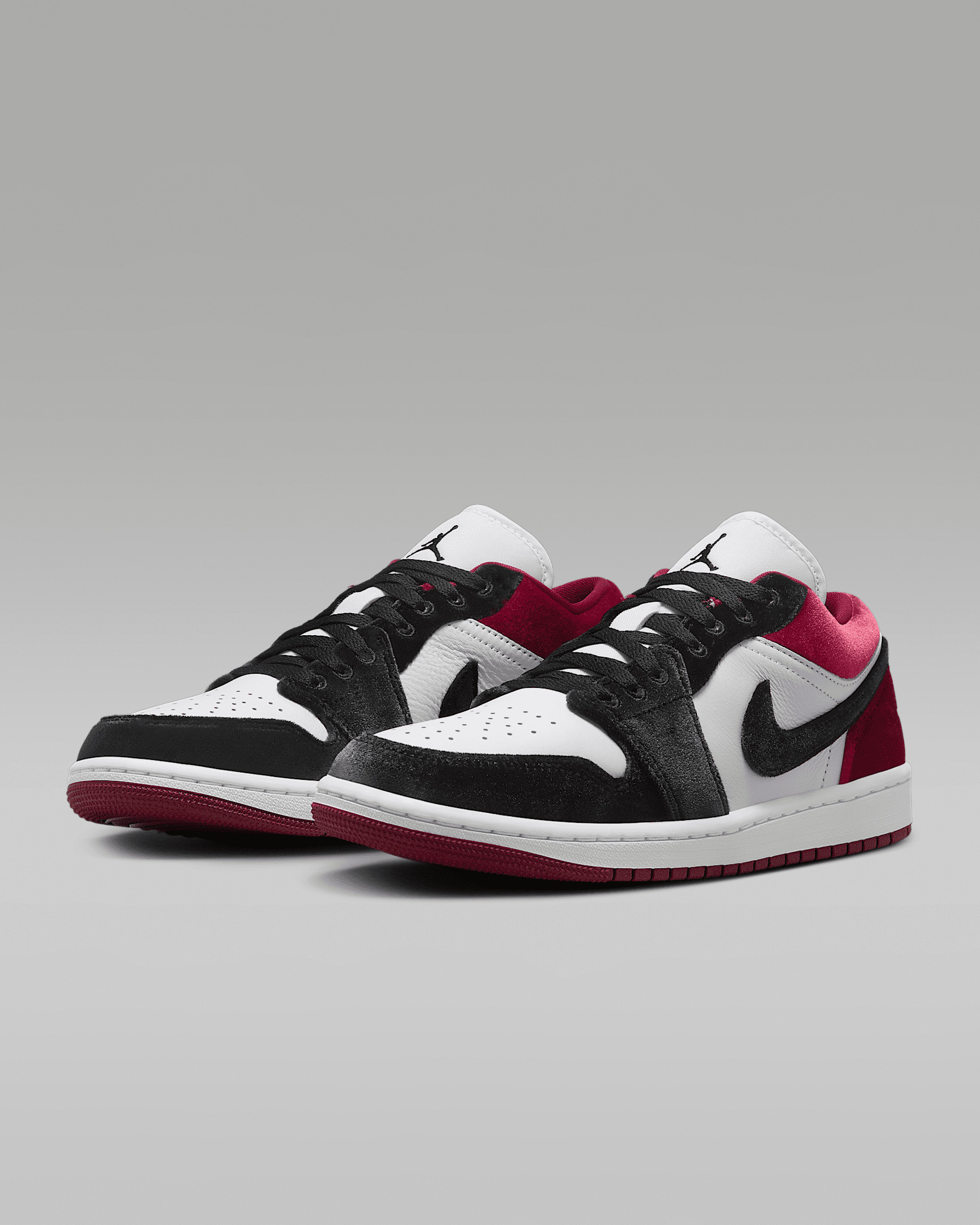 Air Jordan 1 Low SE Women's Shoes - 5