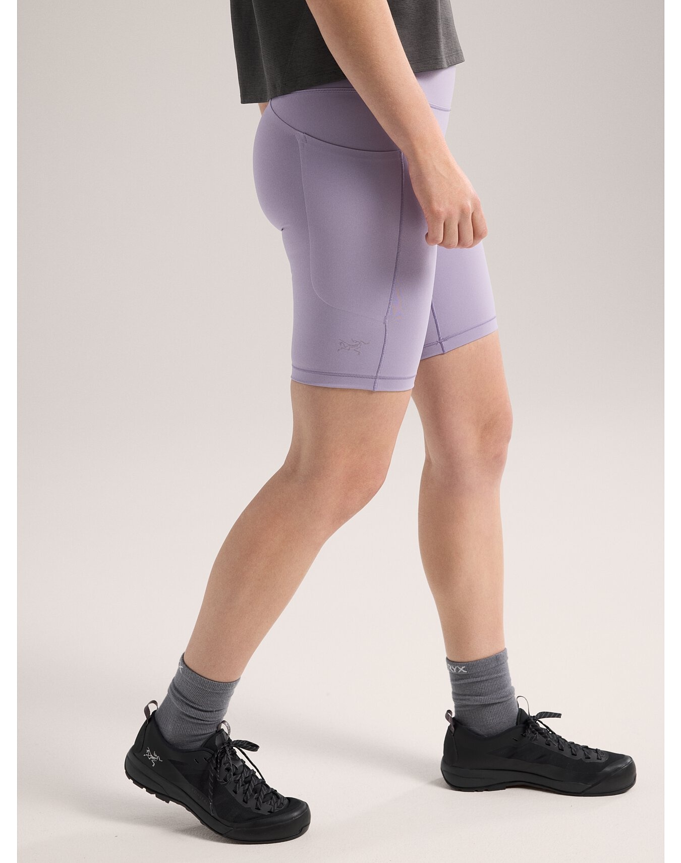 Essent High-Rise Short 8" - 6