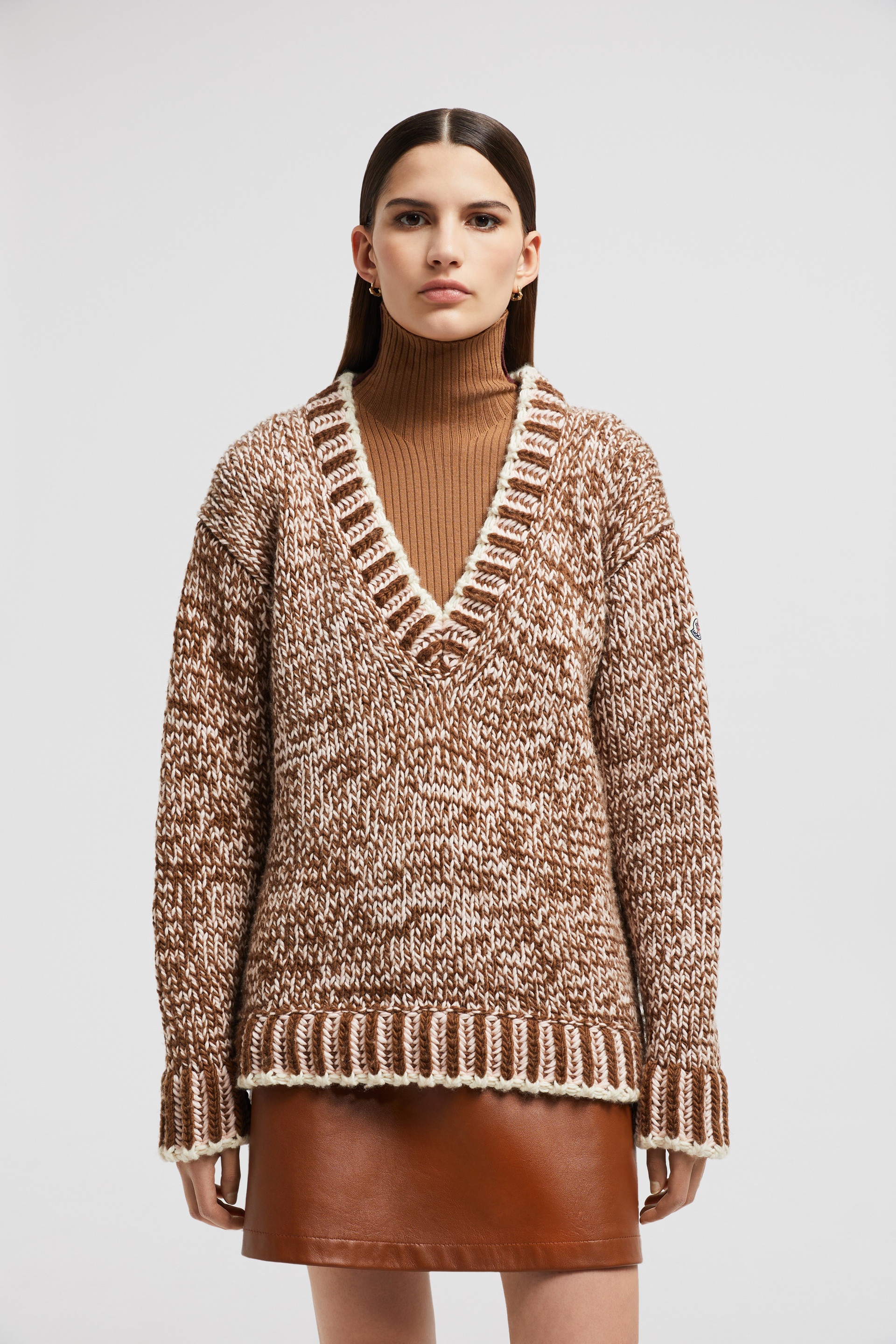 Wool Blend V-Neck Sweater - 3