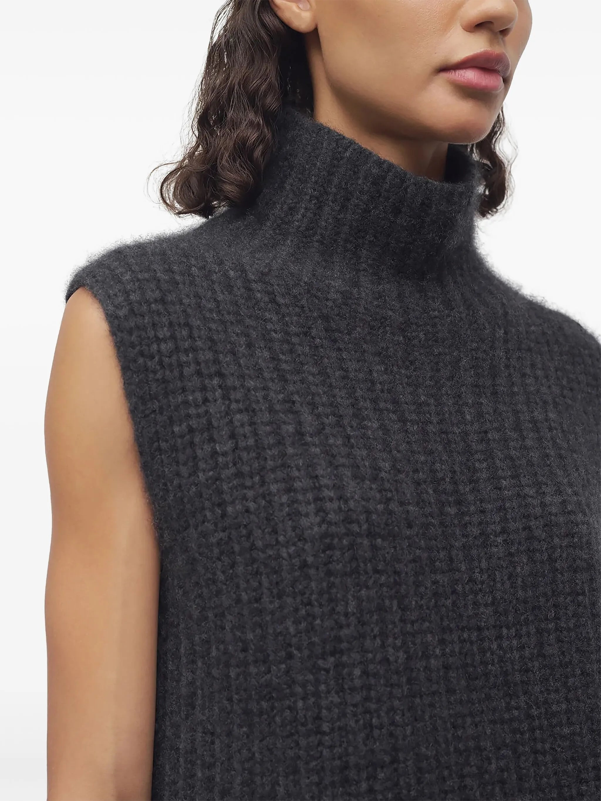 Ilena knitted vest - 5