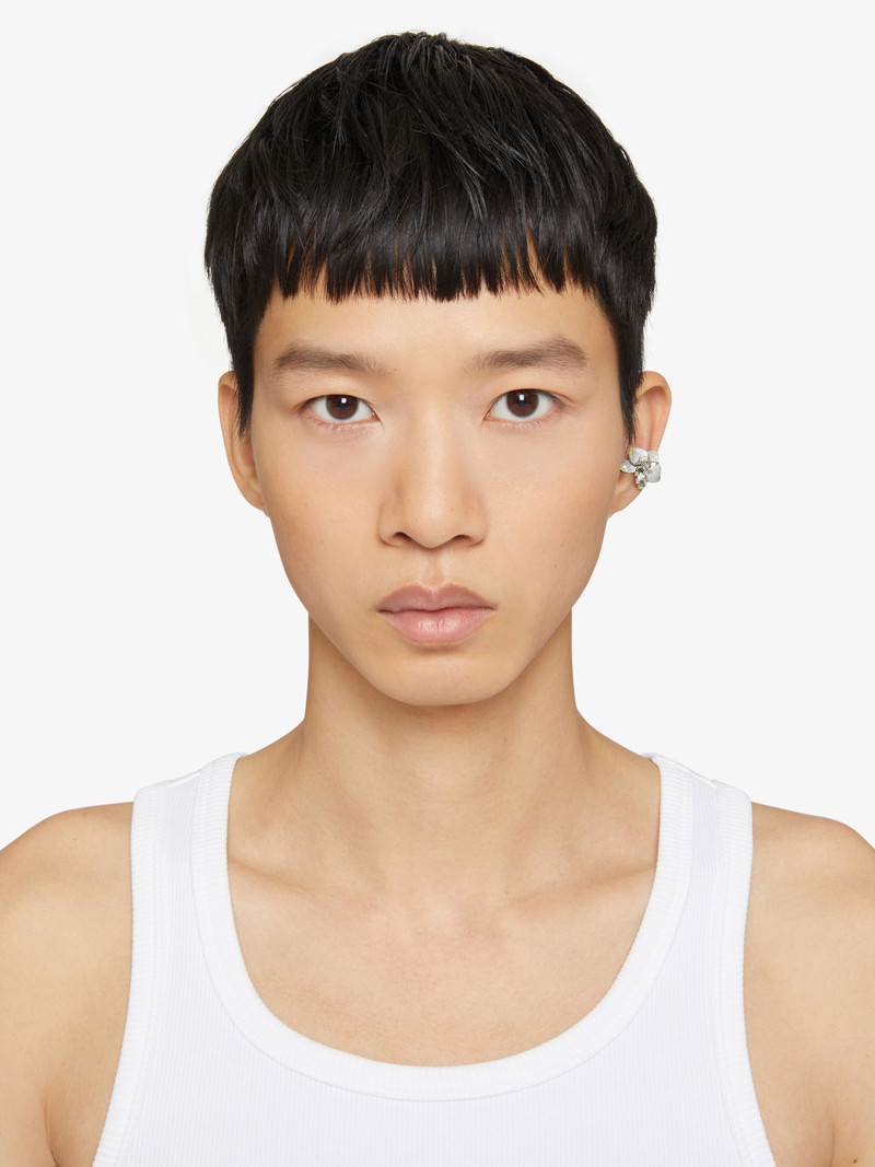 FLOWER EAR CUFF IN METAL, ENAMEL AND CRYSTAL 3