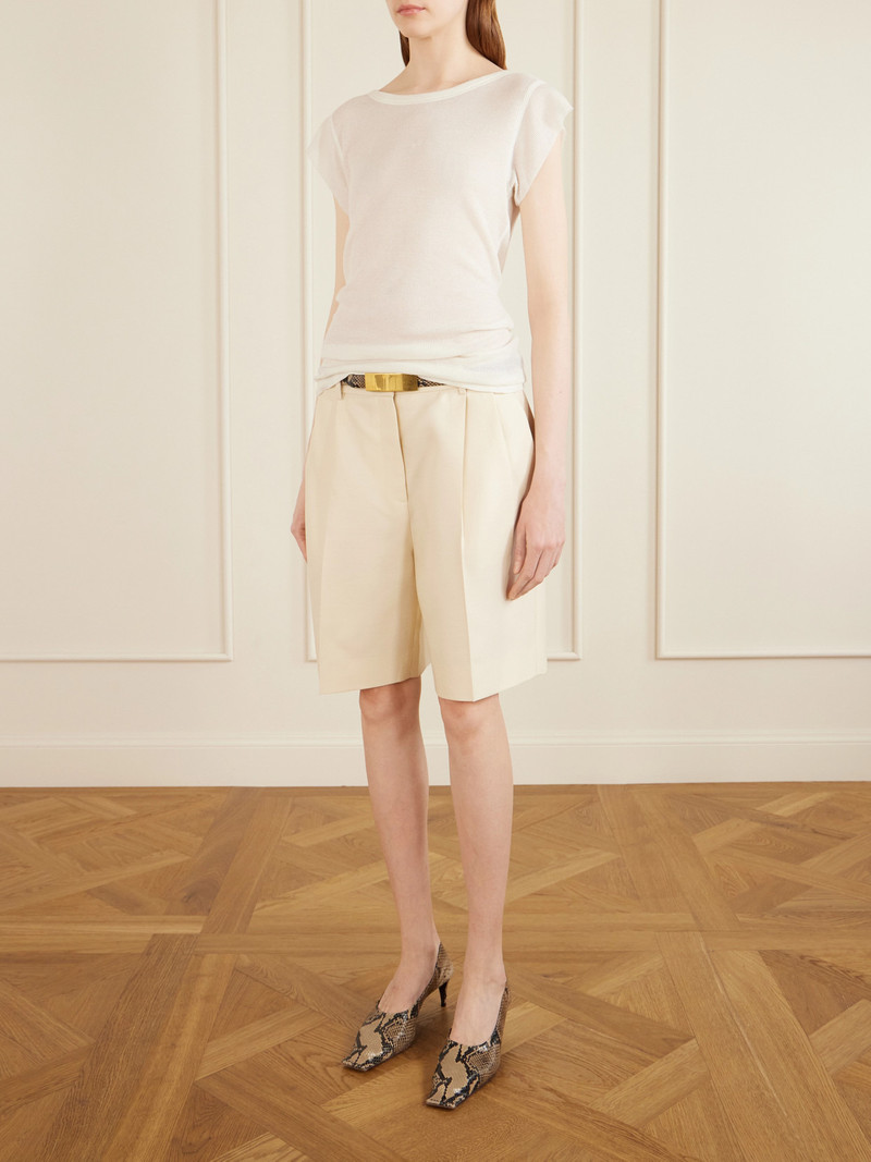 KHAITE Auggie Pleated Wool And Silk-blend Shorts outlook