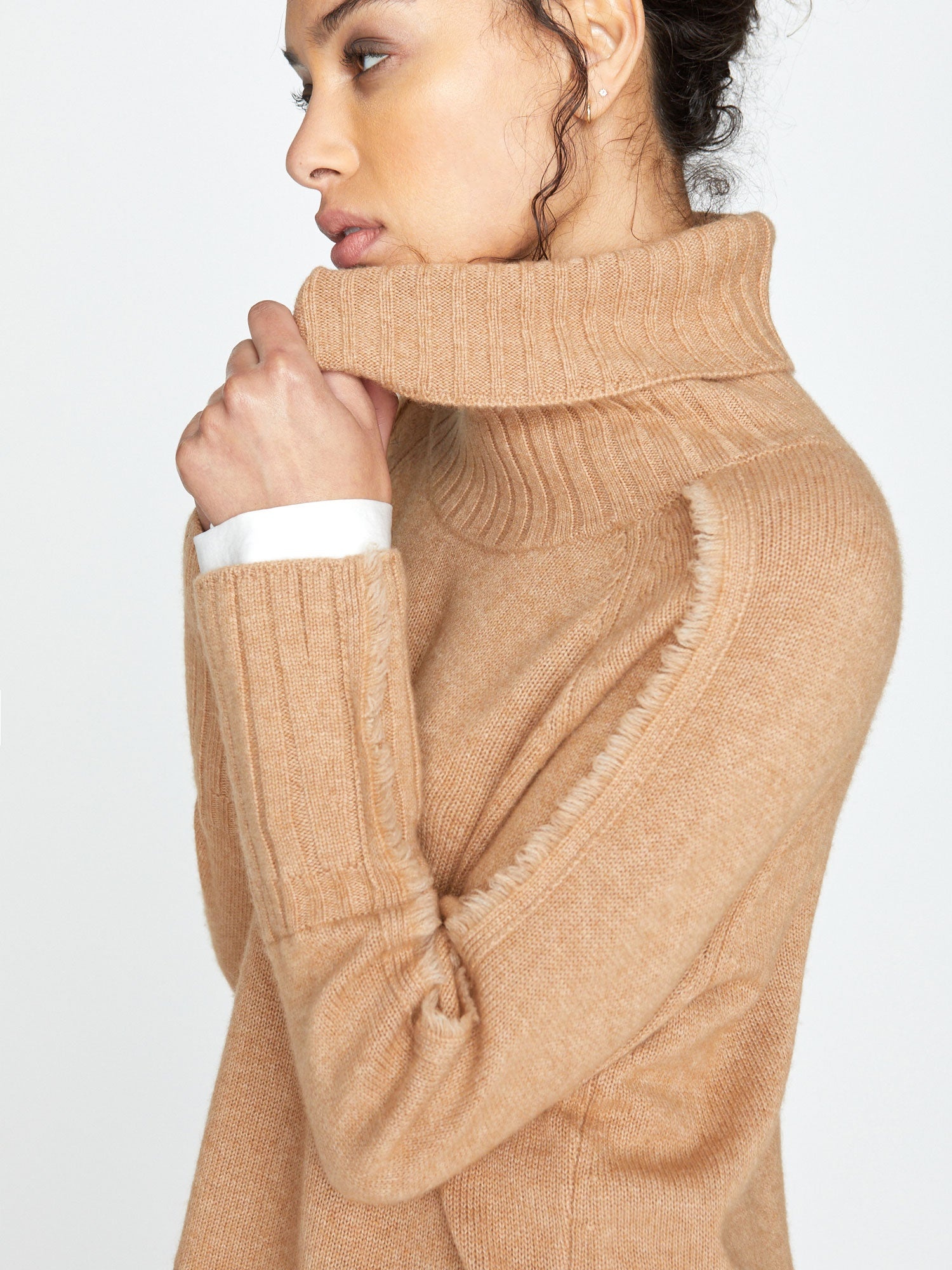 The Jolie Fringe Layered Looker - 3