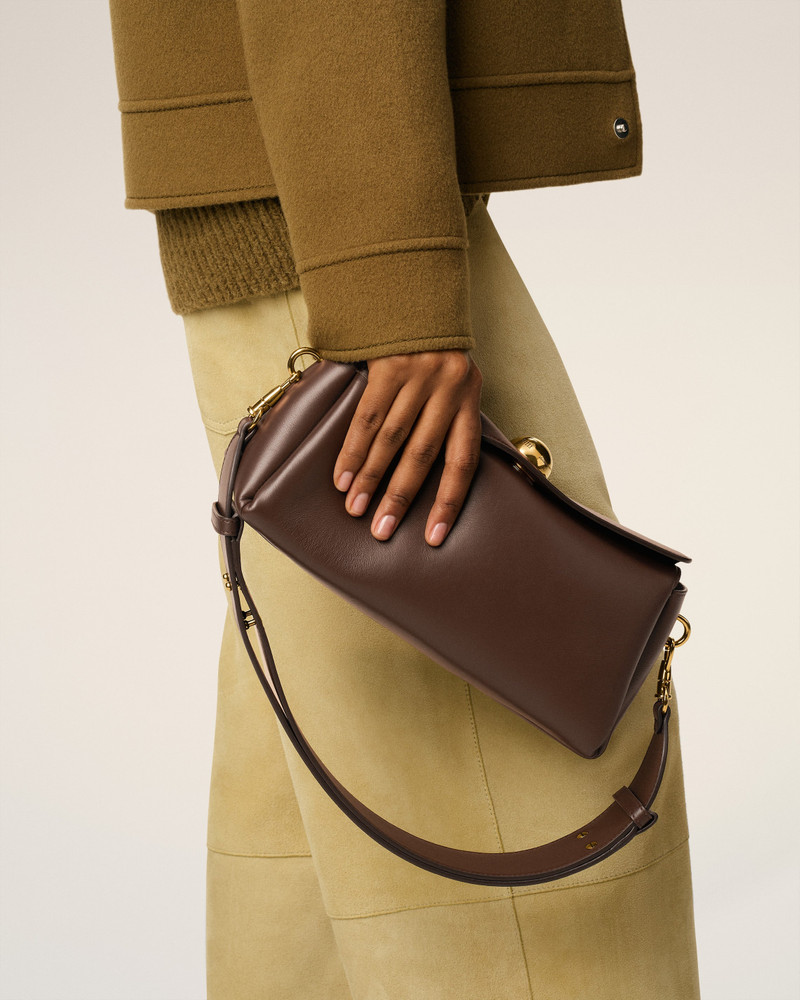 AMI Paris BROWN  SMOOTH LEATHER CARROUSEL BAG outlook