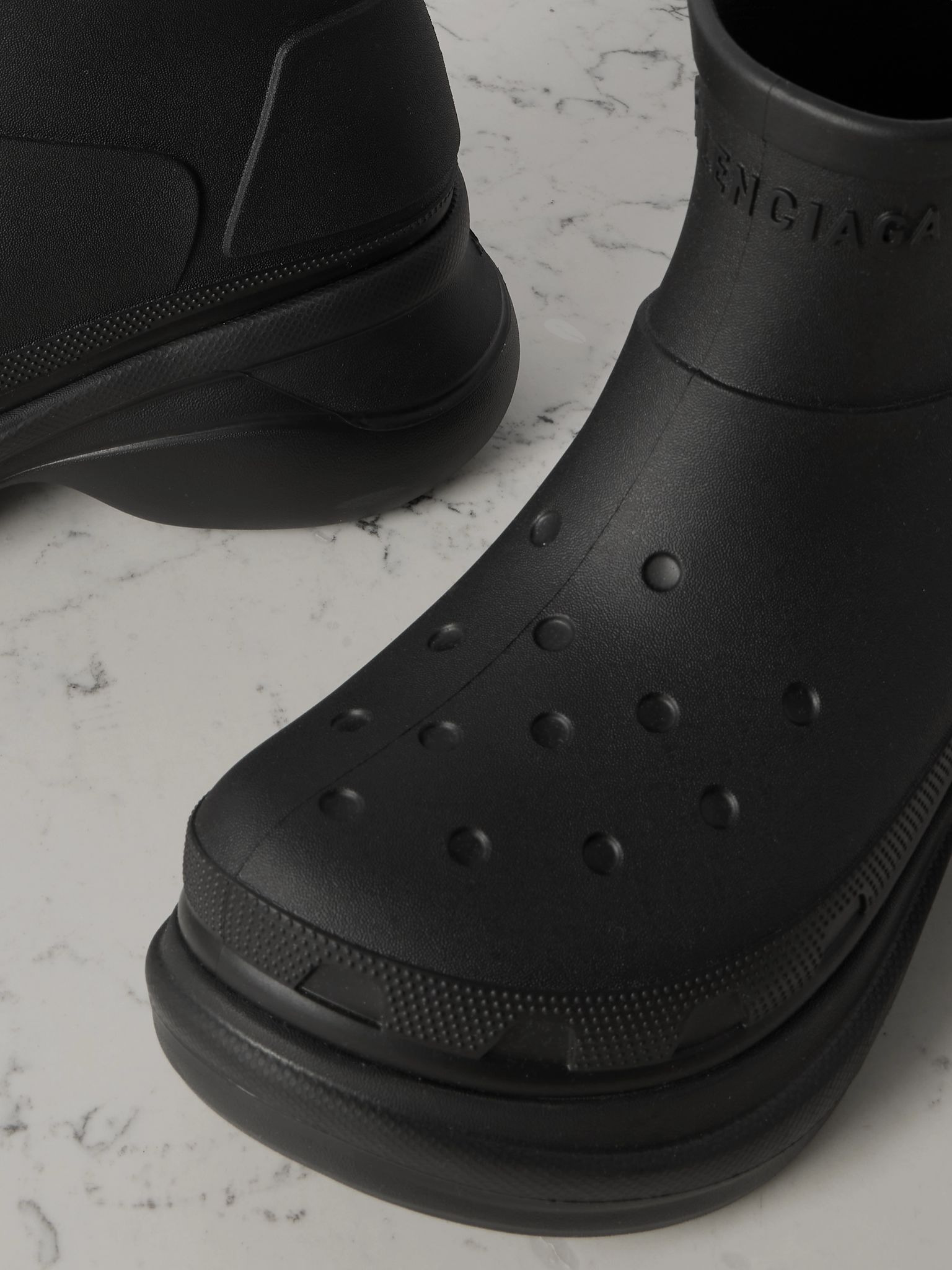 + Crocs EVA rubber platform ankle boots Black - 4