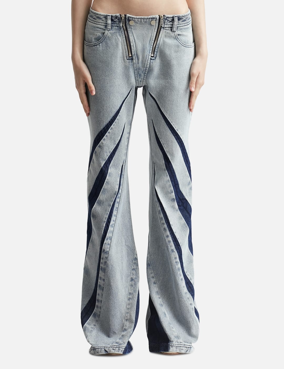 Darted flared jeans - 1