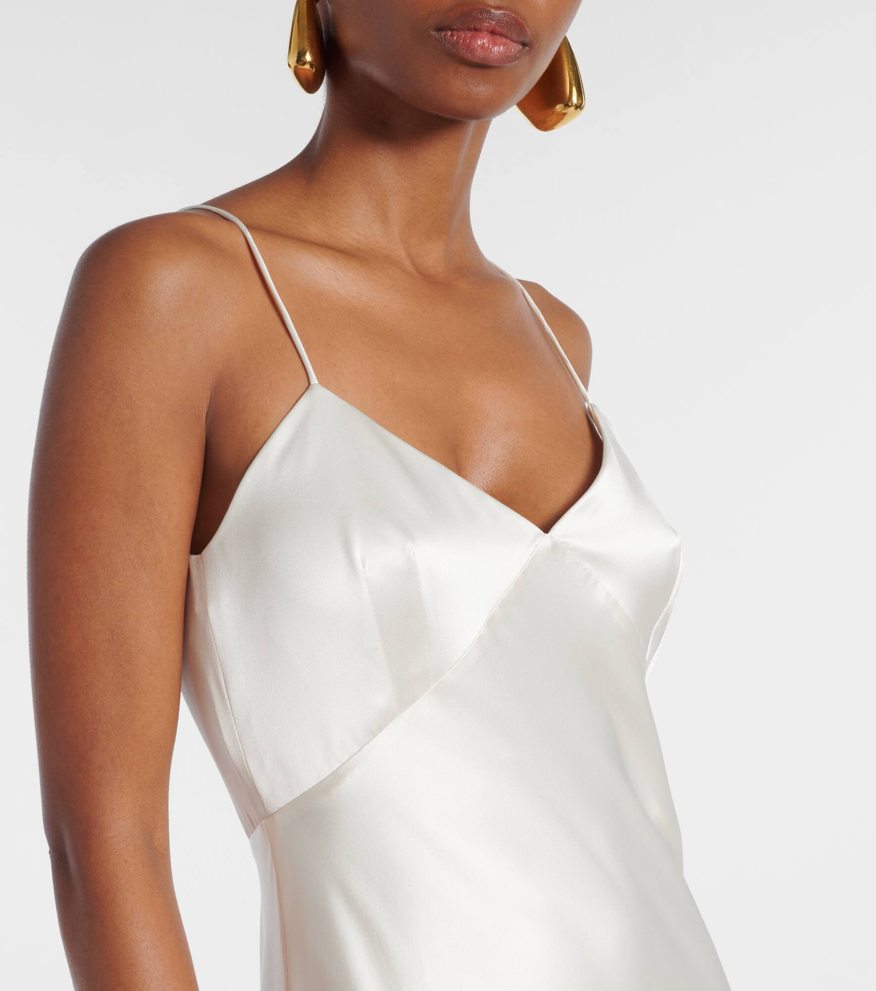 Silk satin gown - 4
