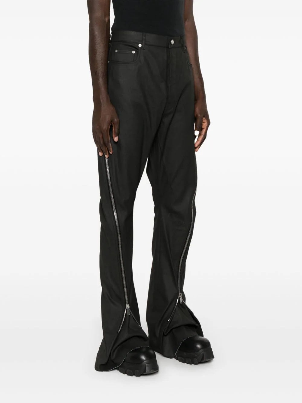 ZIP-DETAILED COATED STRAIGHT TROUSERS - 3