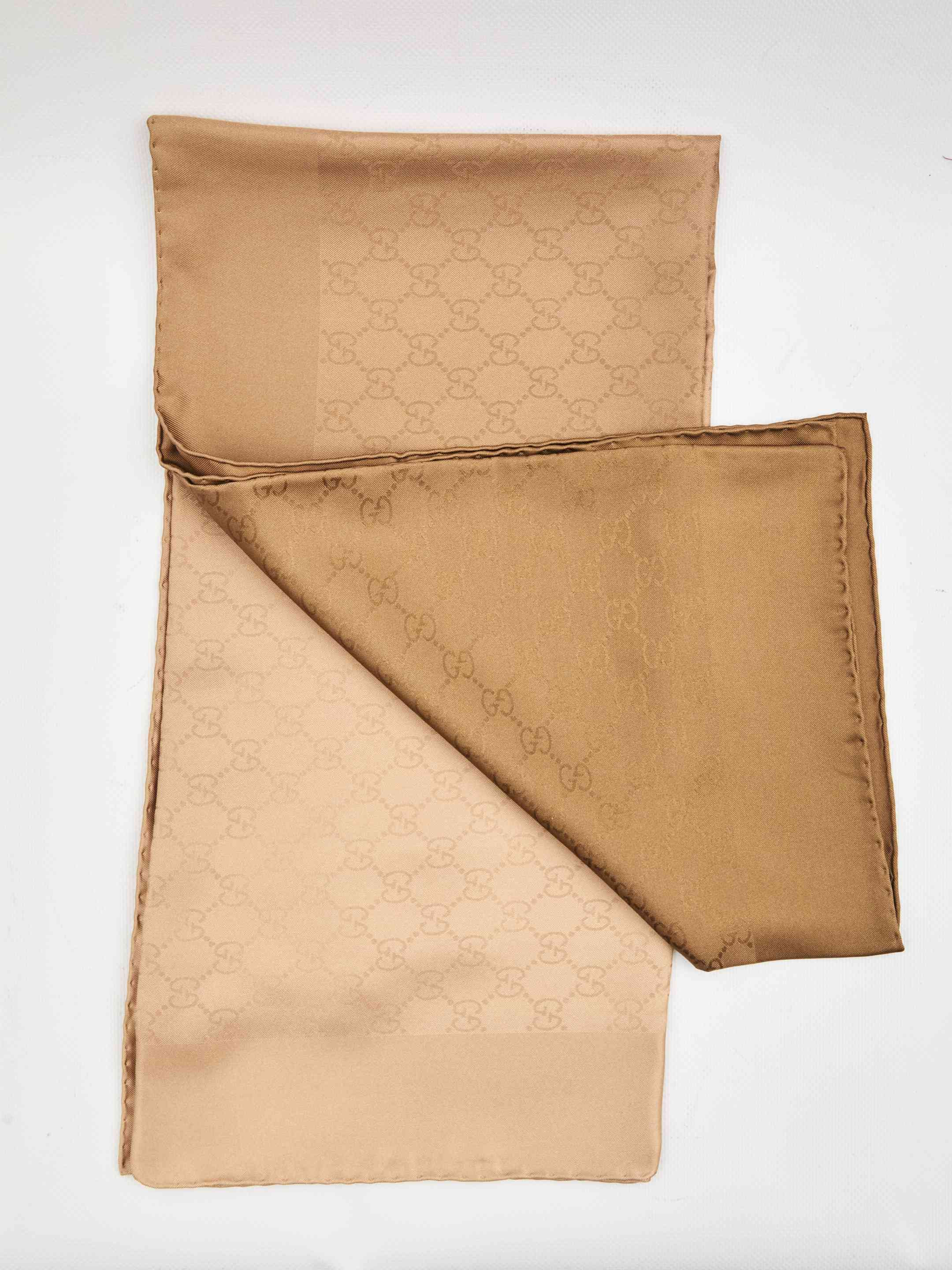 Gucci Women Printed Silk Carré - 2