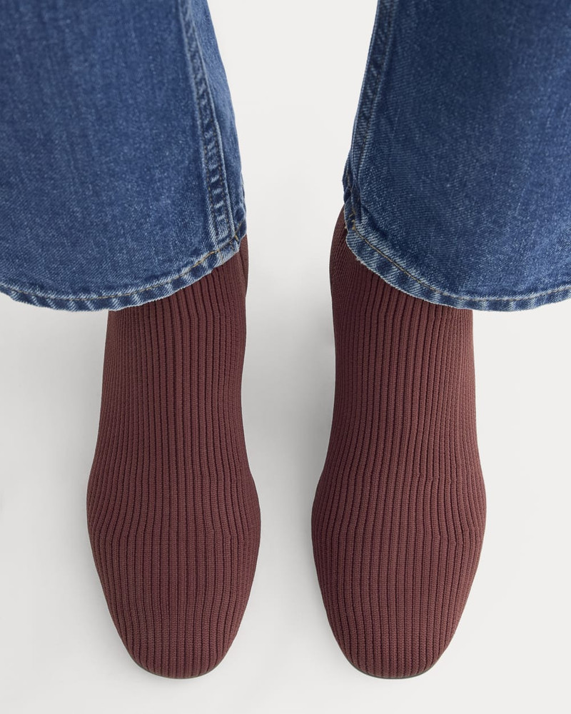 THE GLOVE BOOT 5
