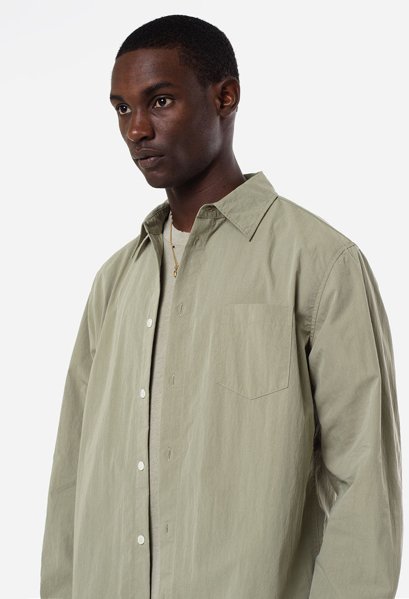 CLOAK BUTTON UP 6
