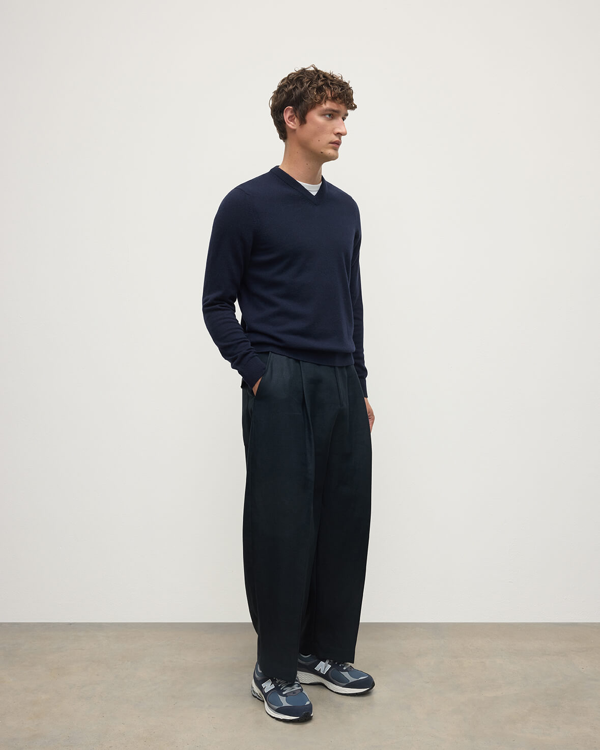 Classic Cashmere Navy V Neck Jumper - 3