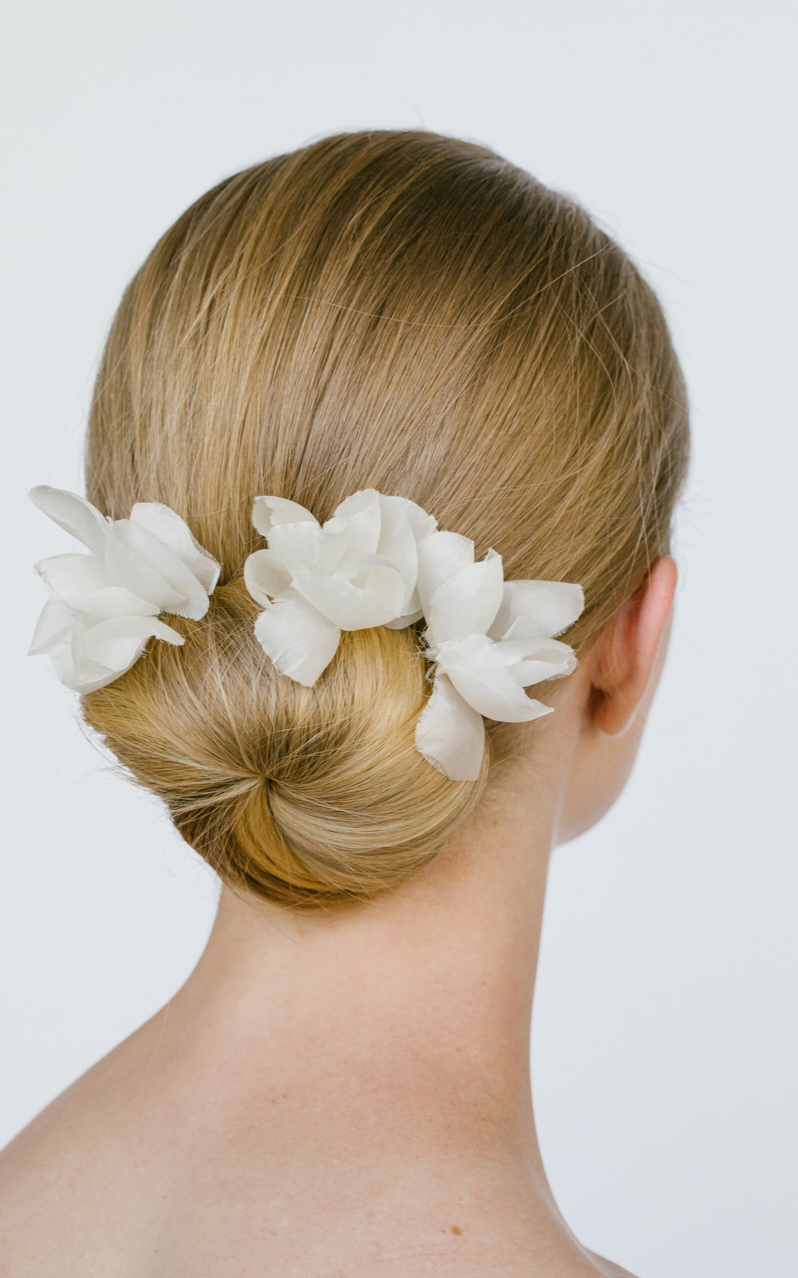 Large Jardinia Silk Hairpin white - 2