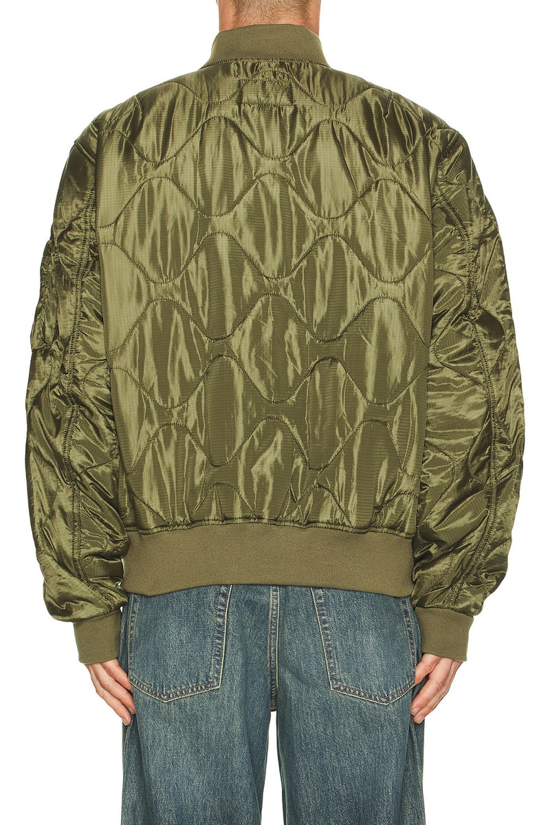 ALPHA INDUSTRIES L-2B Relaxed Quilted Flight Jacket outlook