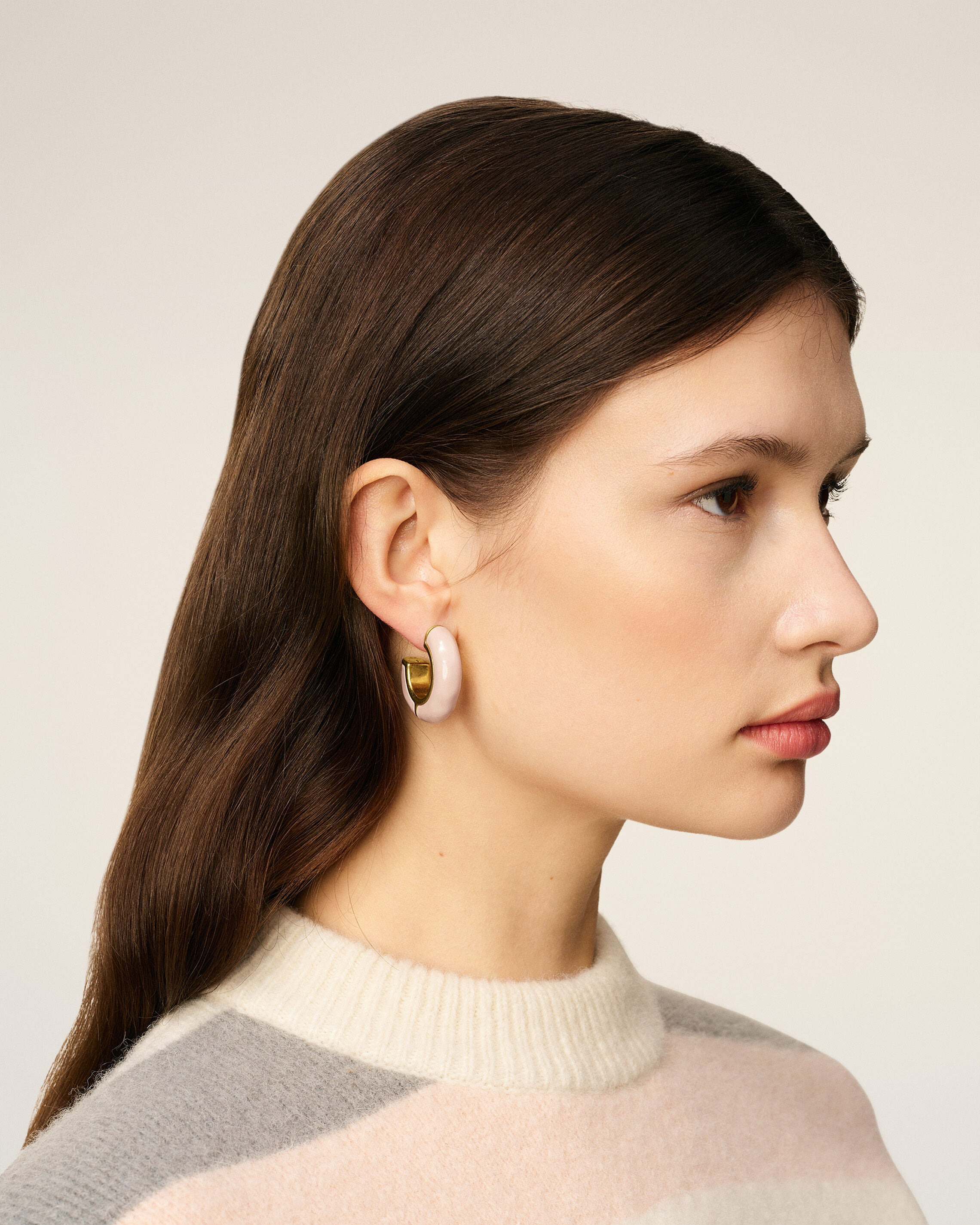PINK BRASS HAMMERED LACQUERED EARRINGS - 2