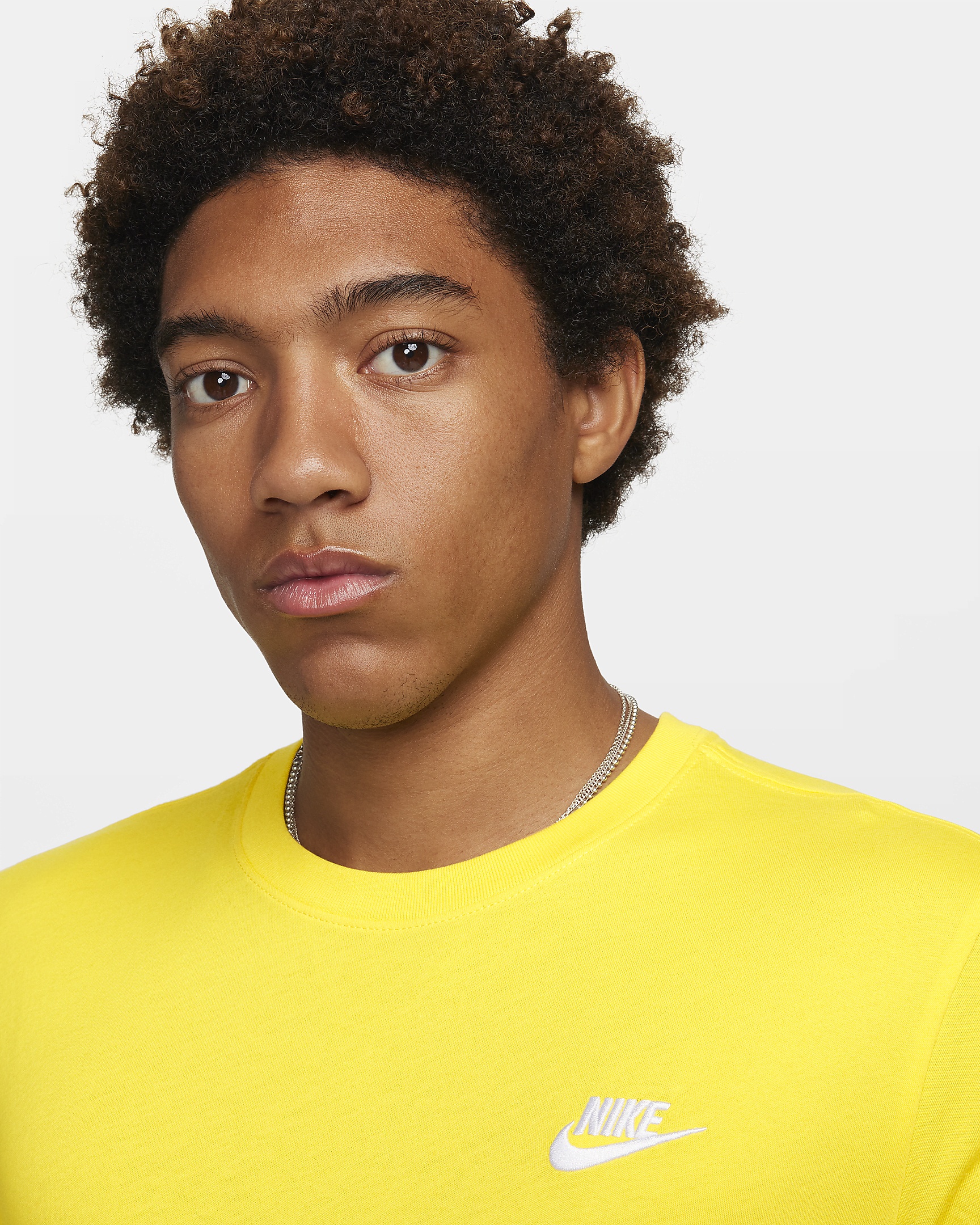 Nike Sportswear Club Men's T-Shirt - 3