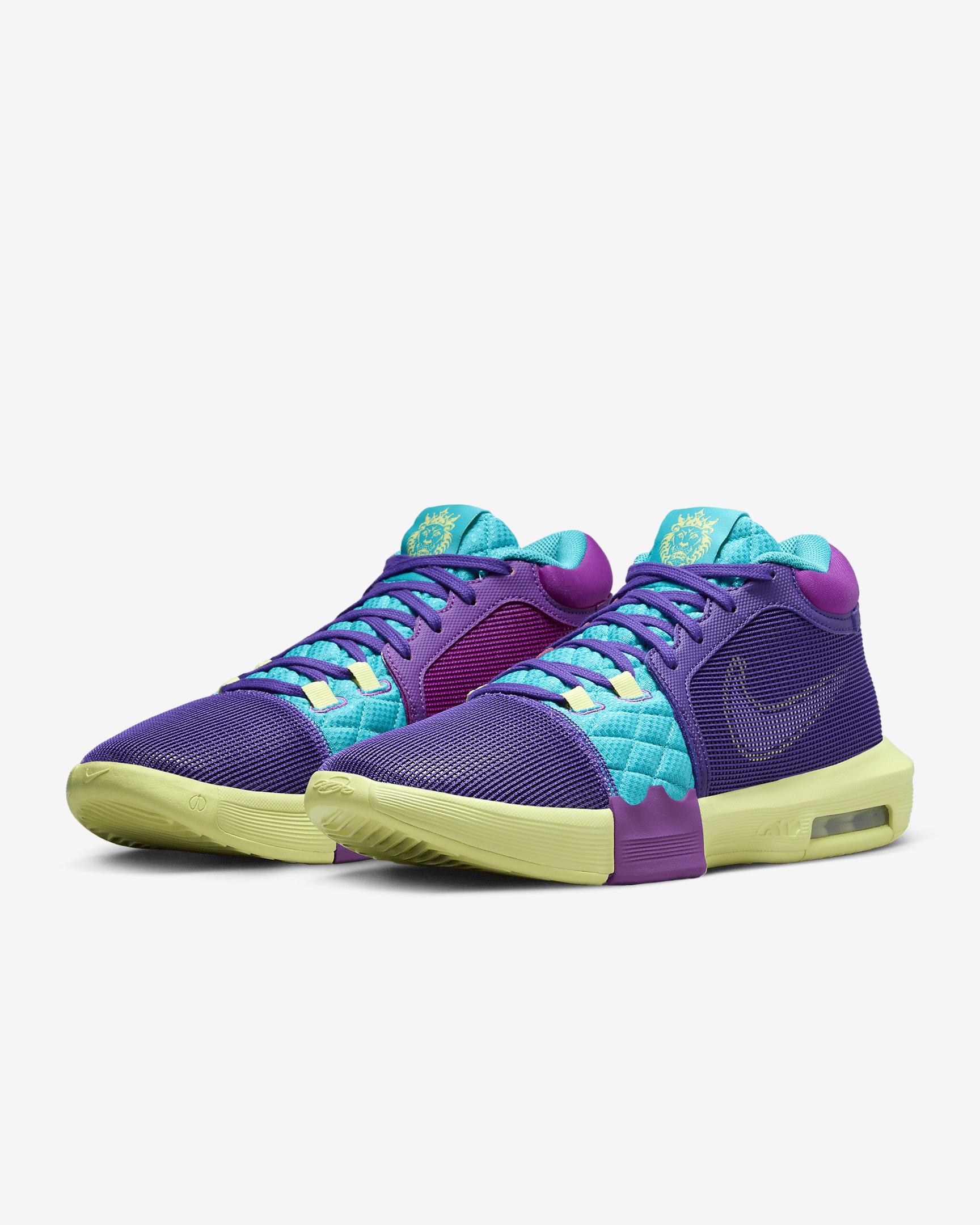 Nike Men's LeBron Witness 8 Basketball Shoes - 5