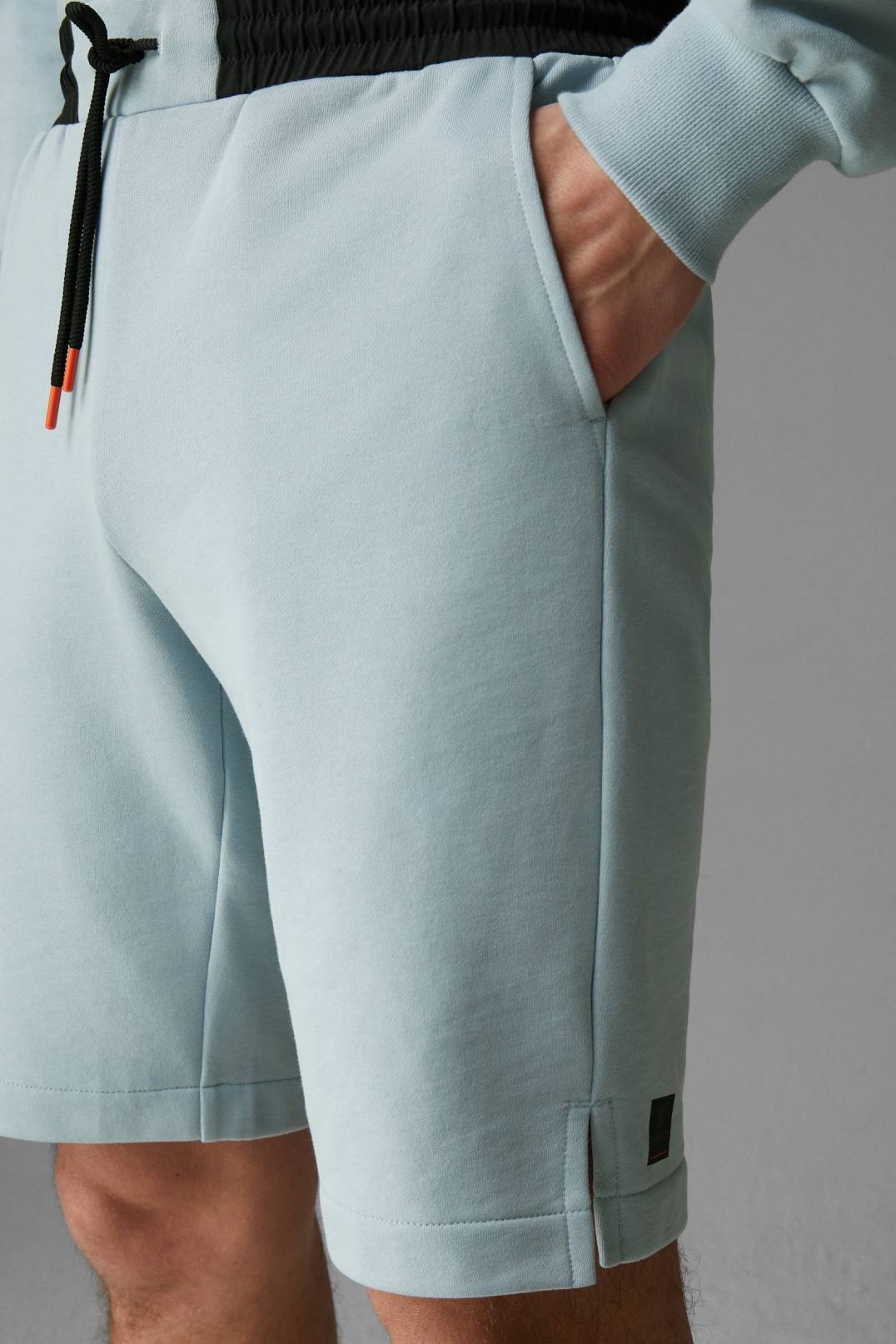 LAURO SWEAT SHORTS IN ICE BLUE - 5