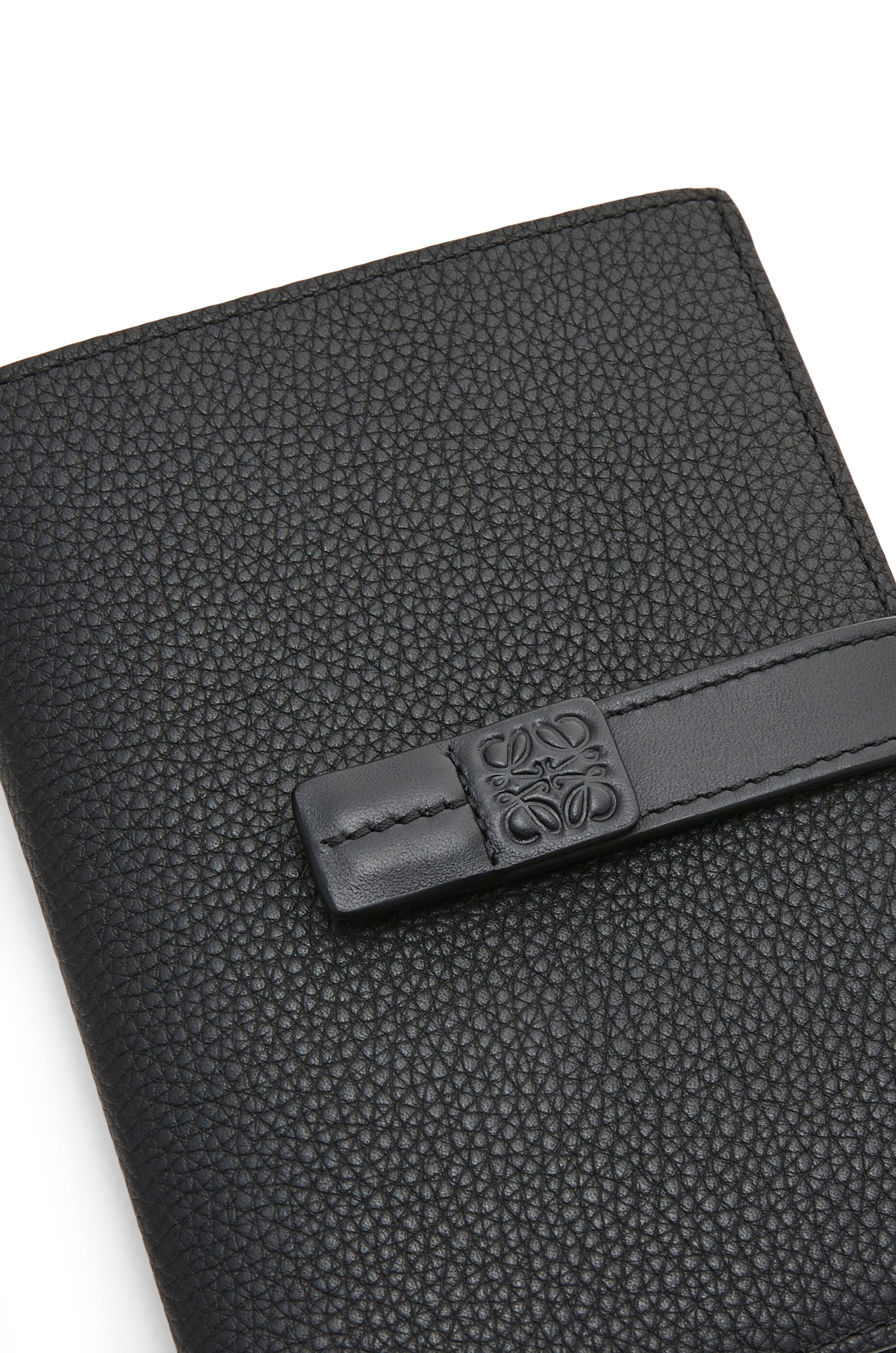 Medium Vertical Wallet in soft grained calfskin - 5