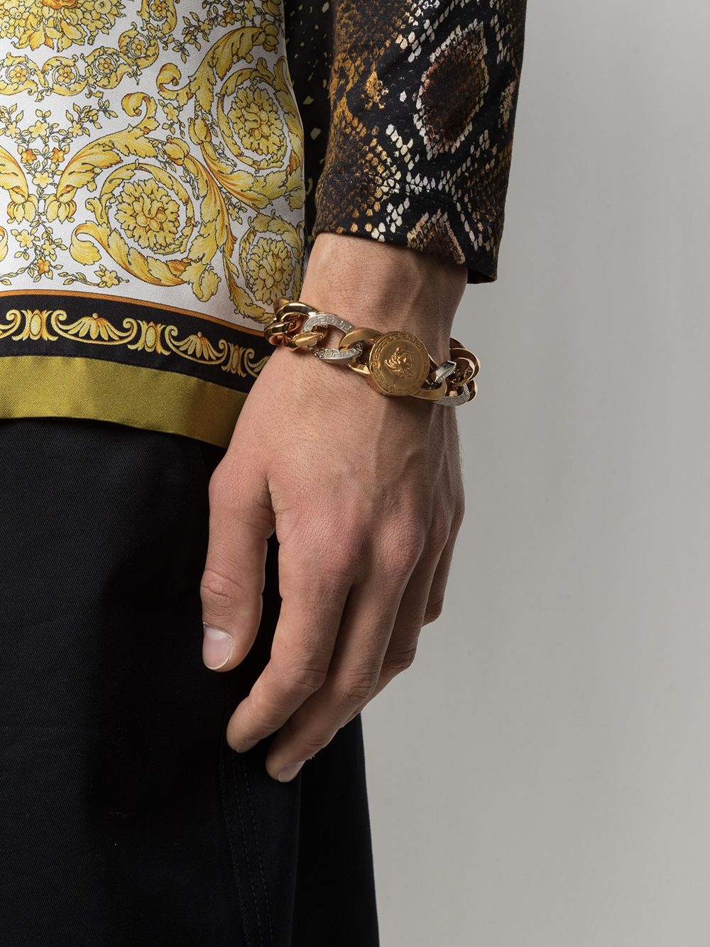 chain-link Medusa detail bracelet - 2