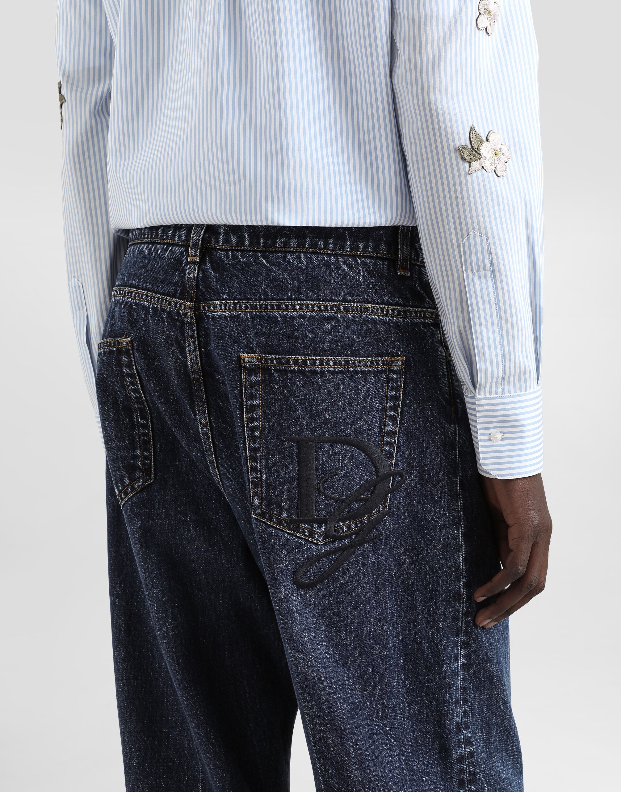 Silk and cotton shirt with floral appliqués - 5