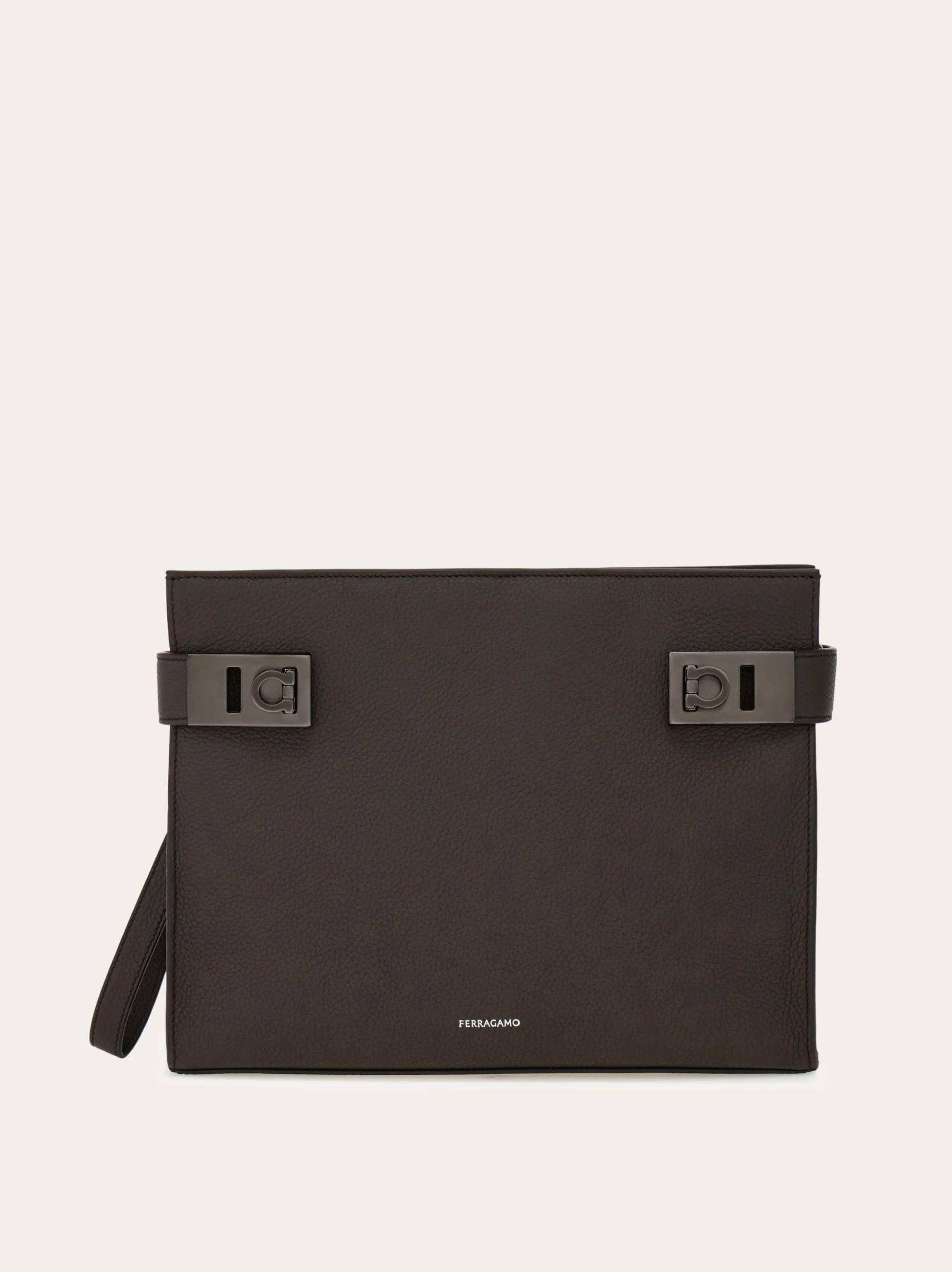 Pouch with Hug buckle - 1