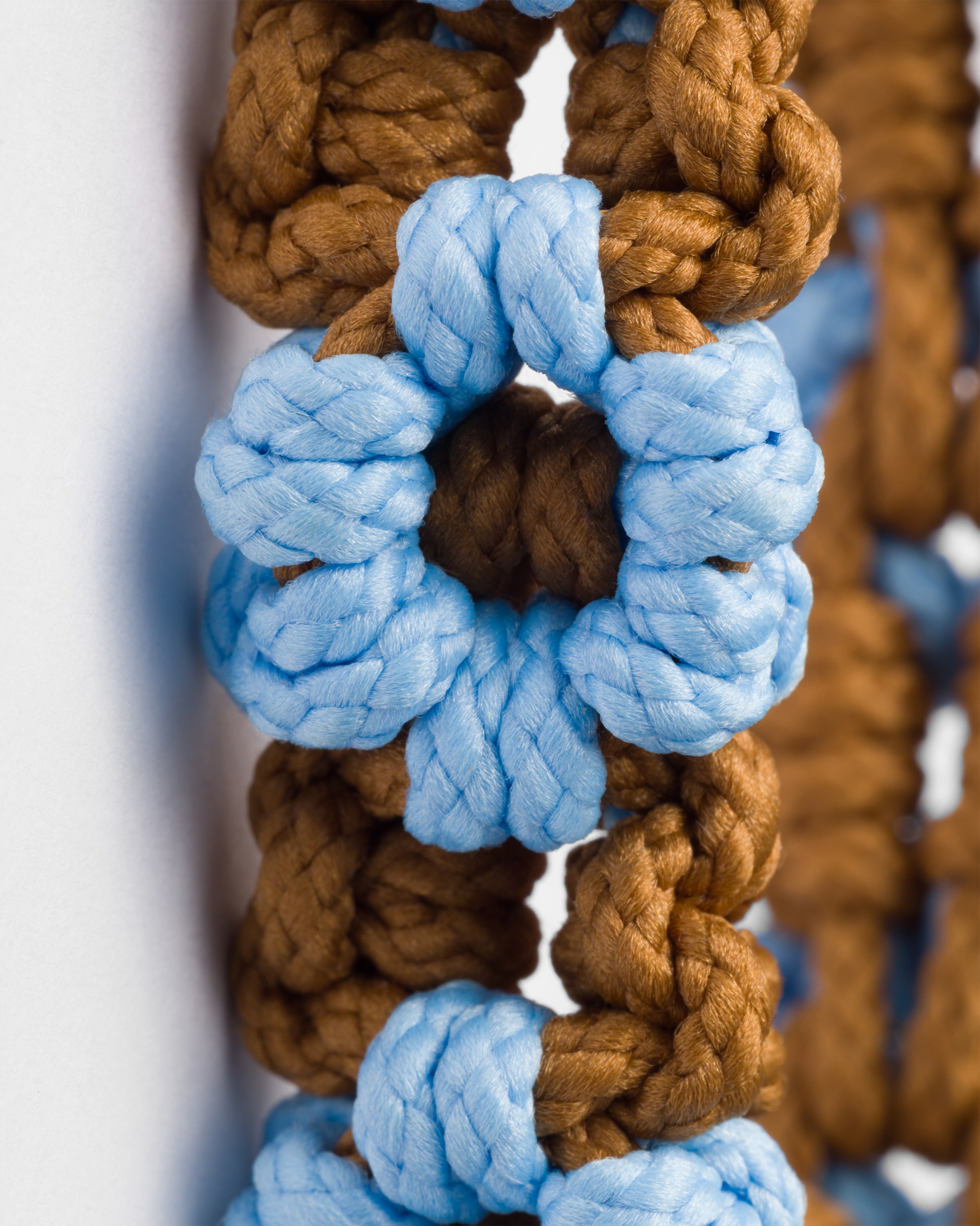 Crochet smartphone wristlet - 2