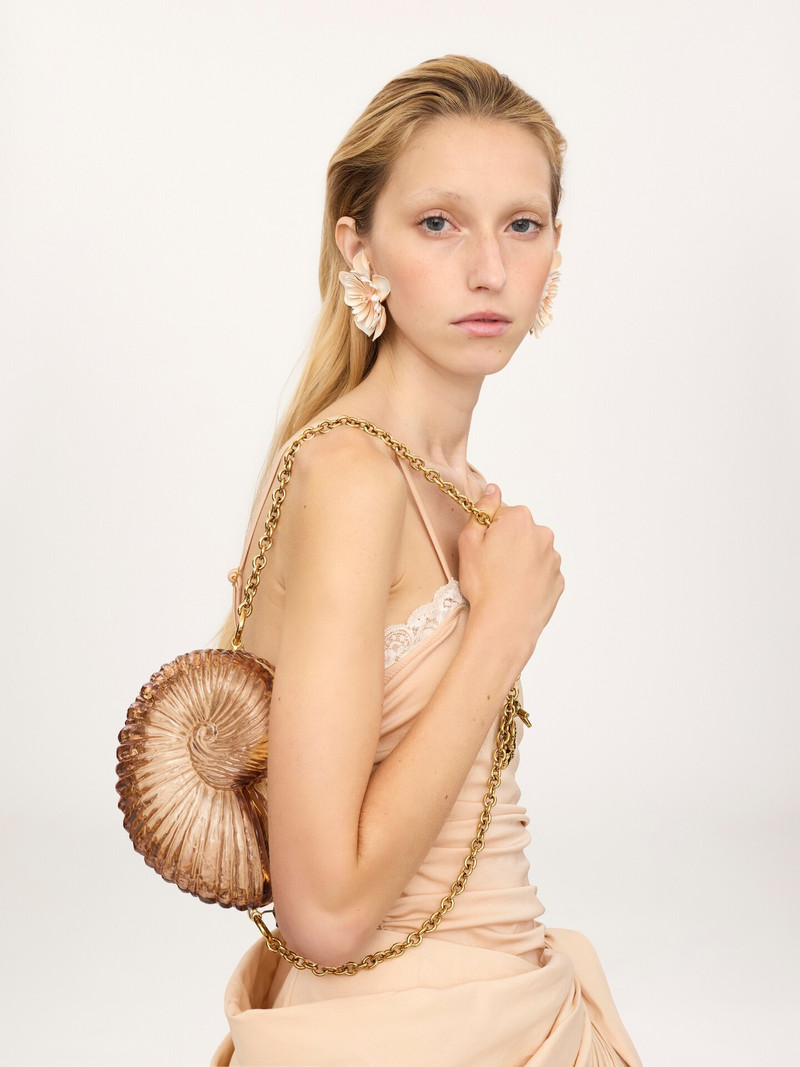 Chloé SEA TREASURES SHELL MINAUDIÈRE IN PLEXIGLASS outlook