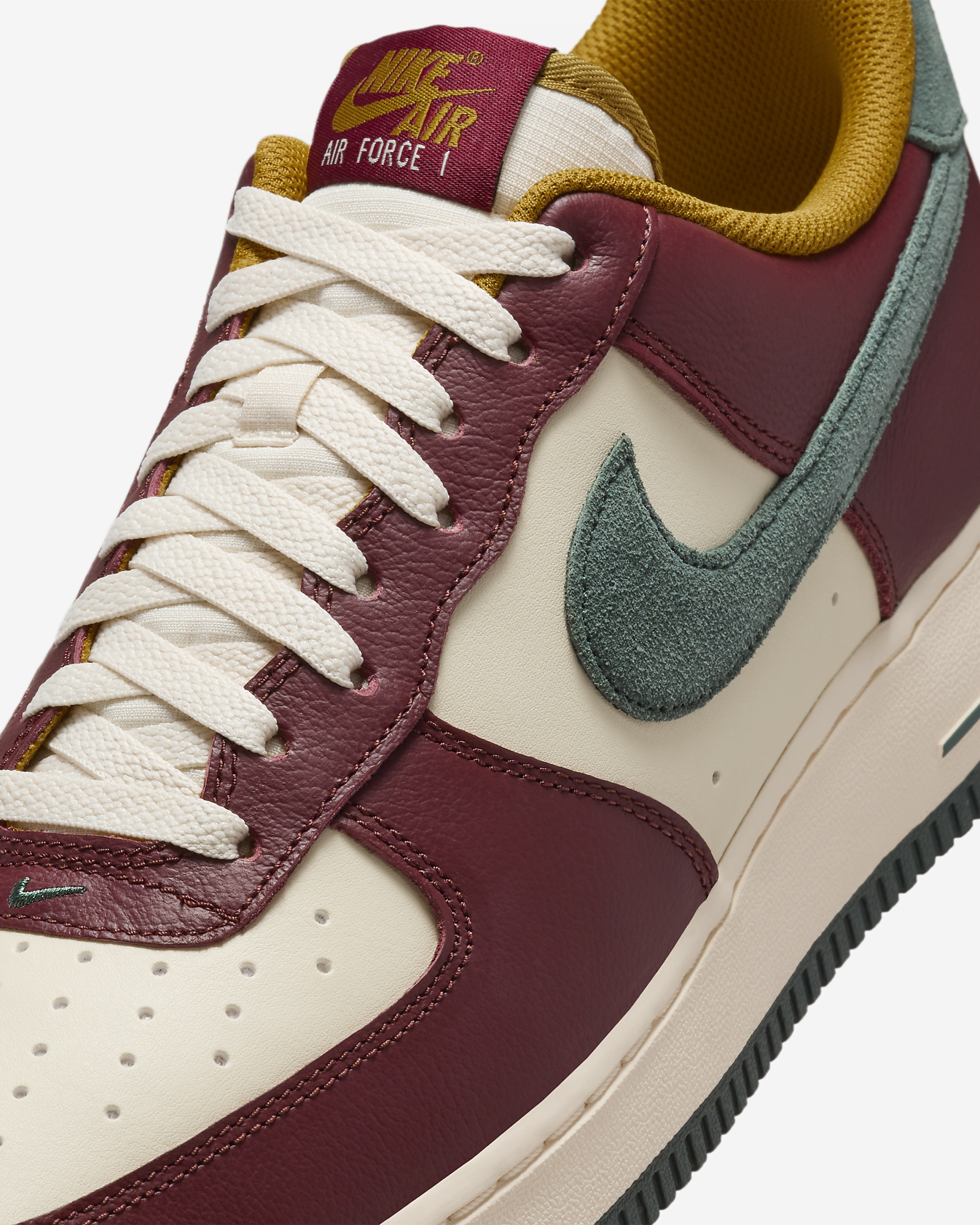Nike Air Force 1 '07 LV8 Men's Shoes - 7